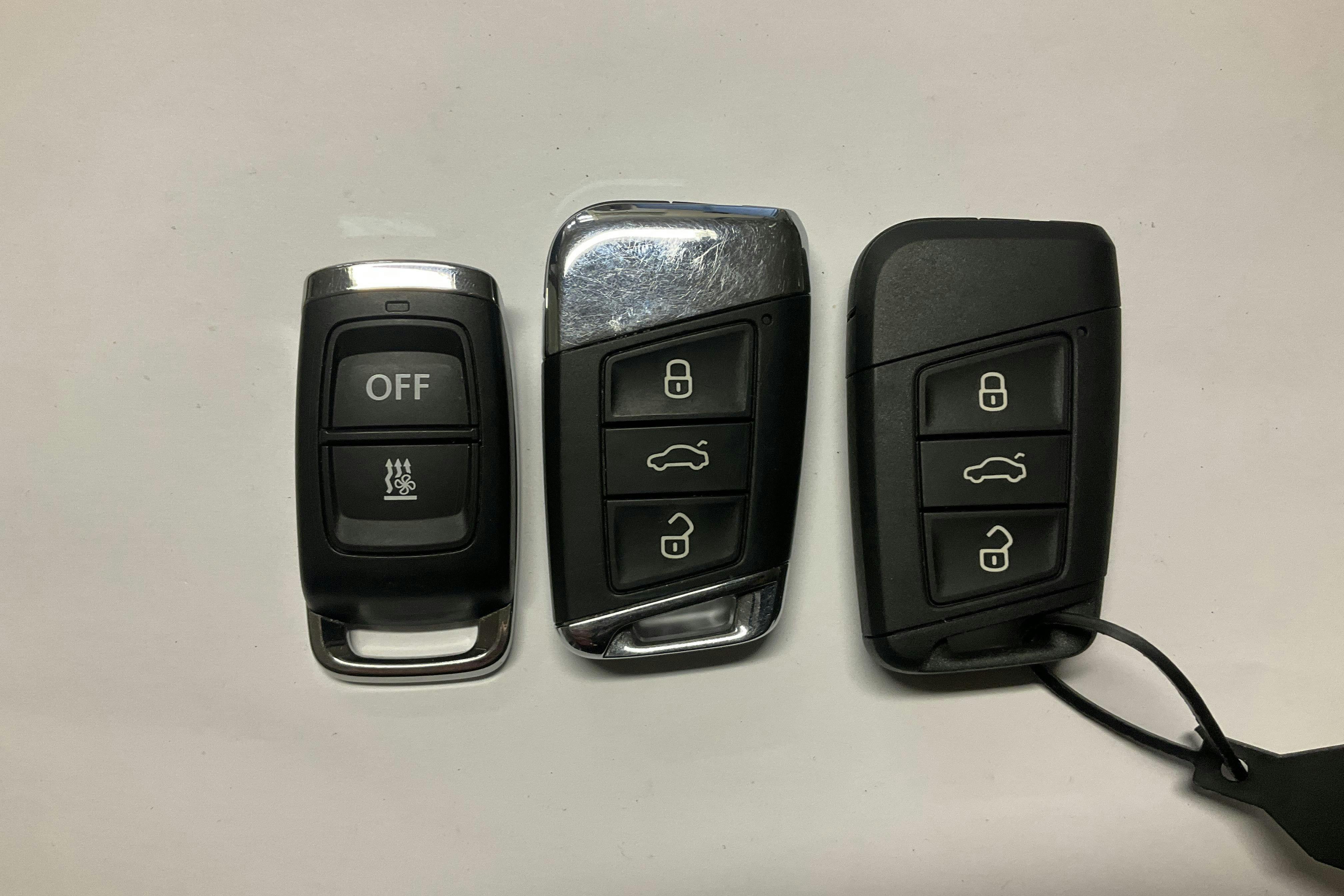 Presentation photo 21 of 21: Skoda Superb 1.4 TSI PHEV Kombi (218hk) - 77 520 km - Automatic - white - 2023