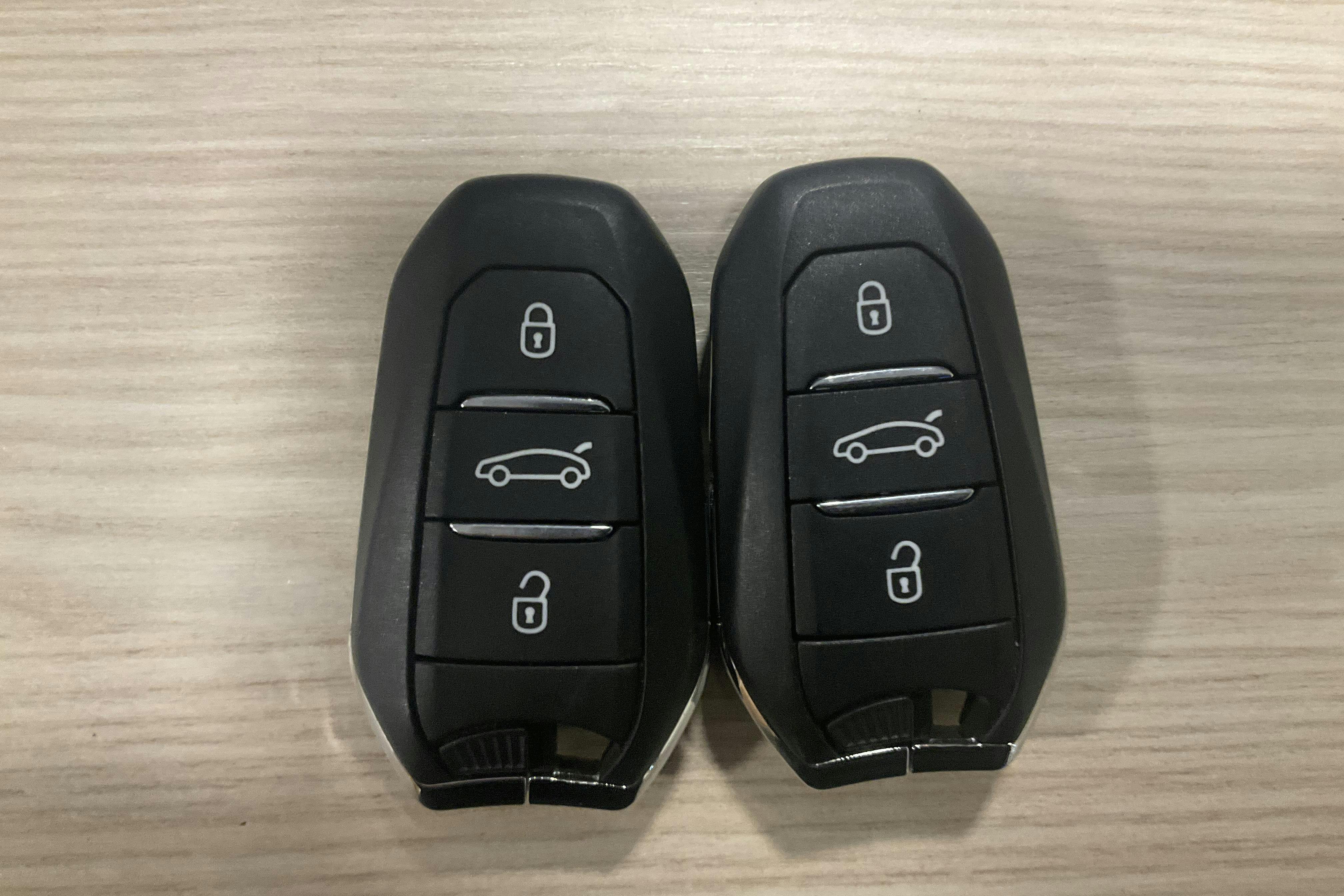 Presentationsfoto 14 av 14: Opel Mokka-e (136hk) - 2 959 mil - Automat - blå - 2022