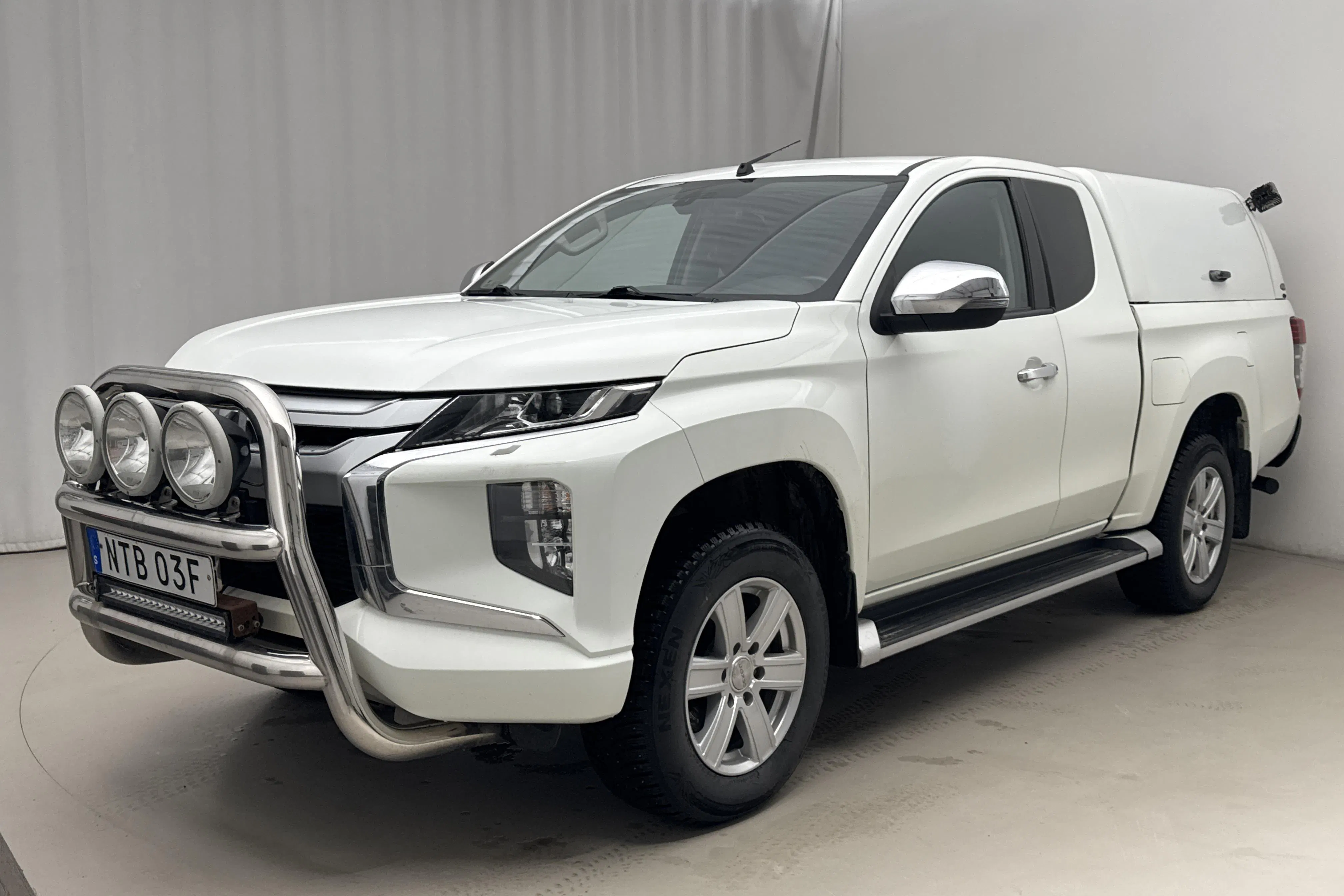 Presentation photo 1 of 13: Mitsubishi L200 2.2 DI-D (150hk) - 142 130 km - Manual - white - 2020