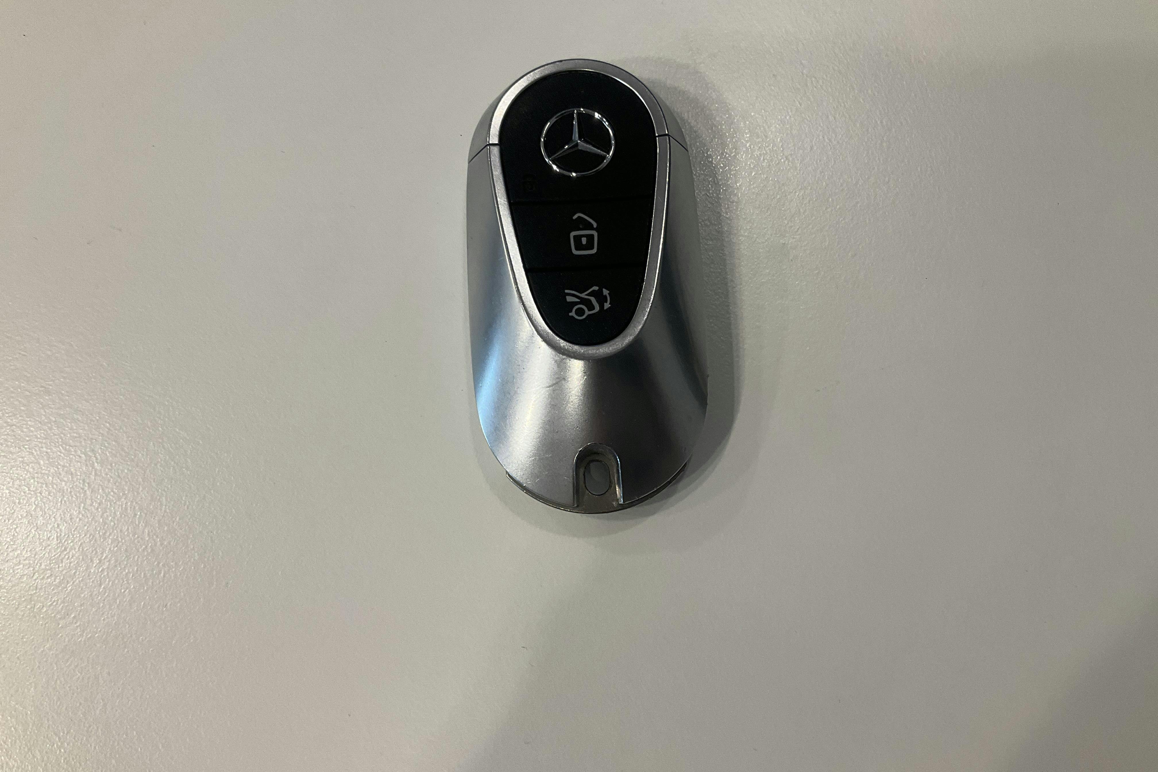 Presentation photo 26 of 26: Mercedes EQE 350 4Matic V295 (292hk) - 70 460 km - Automatic - black - 2024