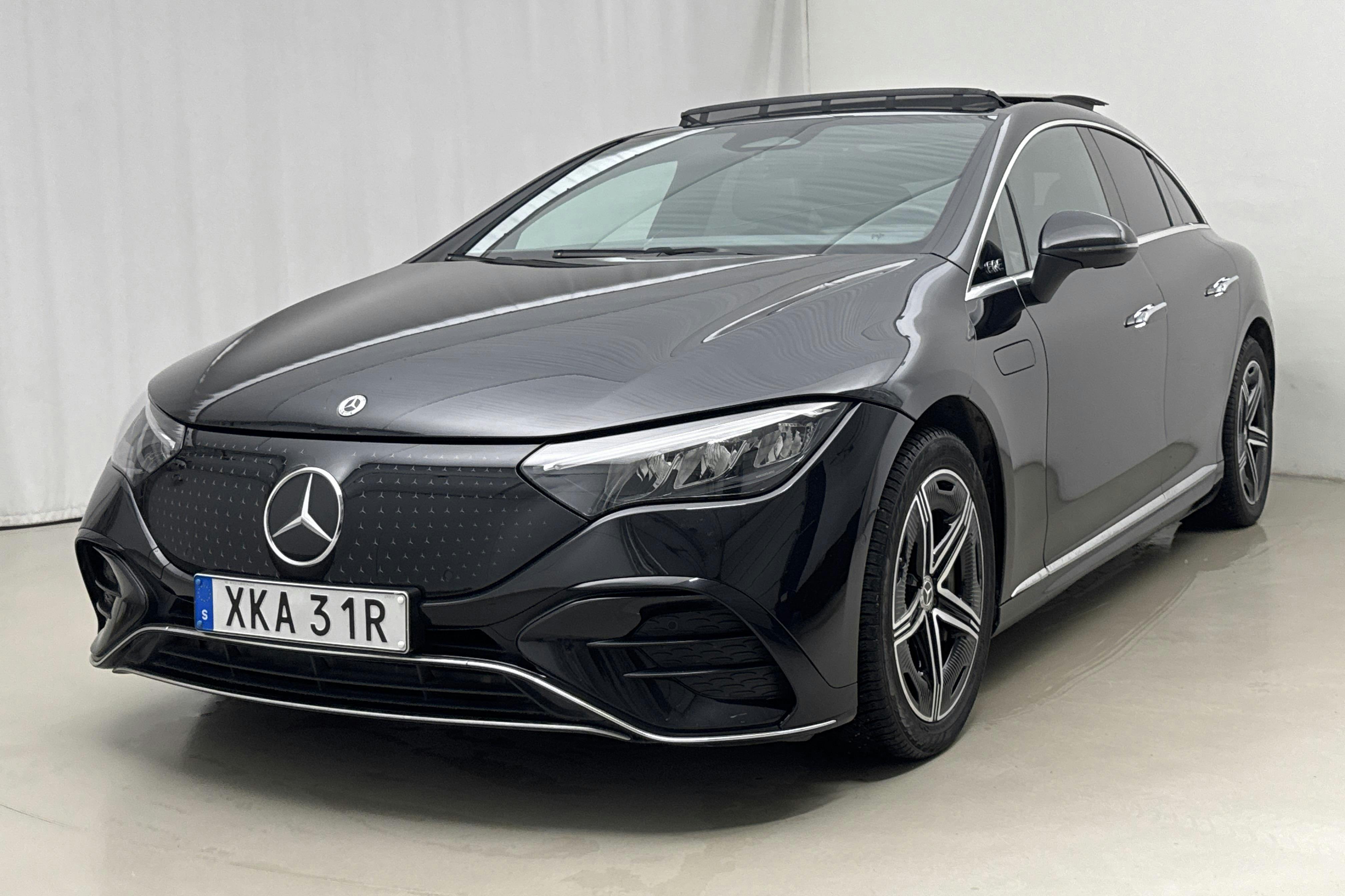 Presentation photo 1 of 26: Mercedes EQE 350 4Matic V295 (292hk) - 70 460 km - Automatic - black - 2024