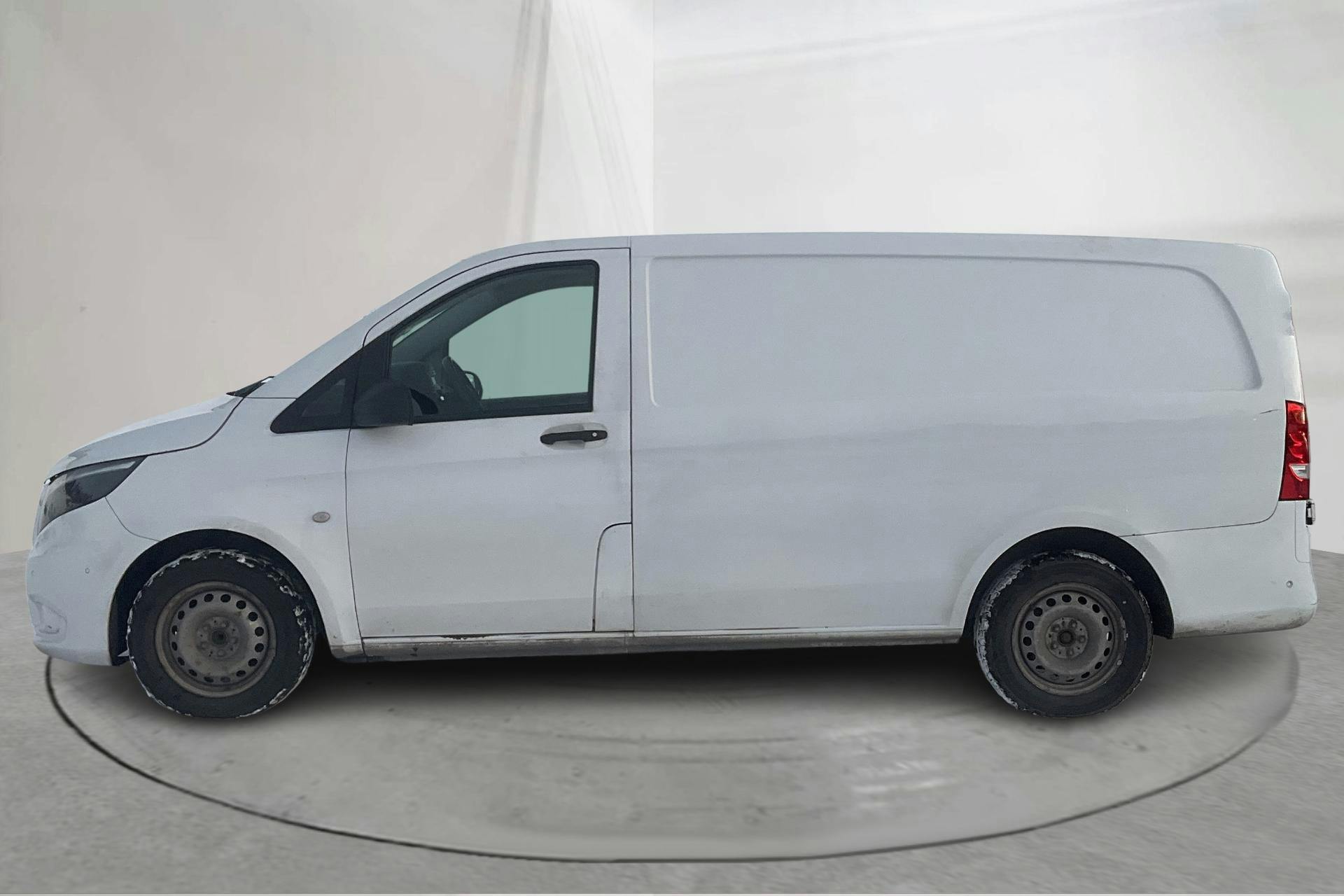 Præsentationsfoto 2 af 13: Mercedes Vito 114 CDI W640 (136hk) - 335 550 kilometer - Salgsautomat - Hvid - 2017