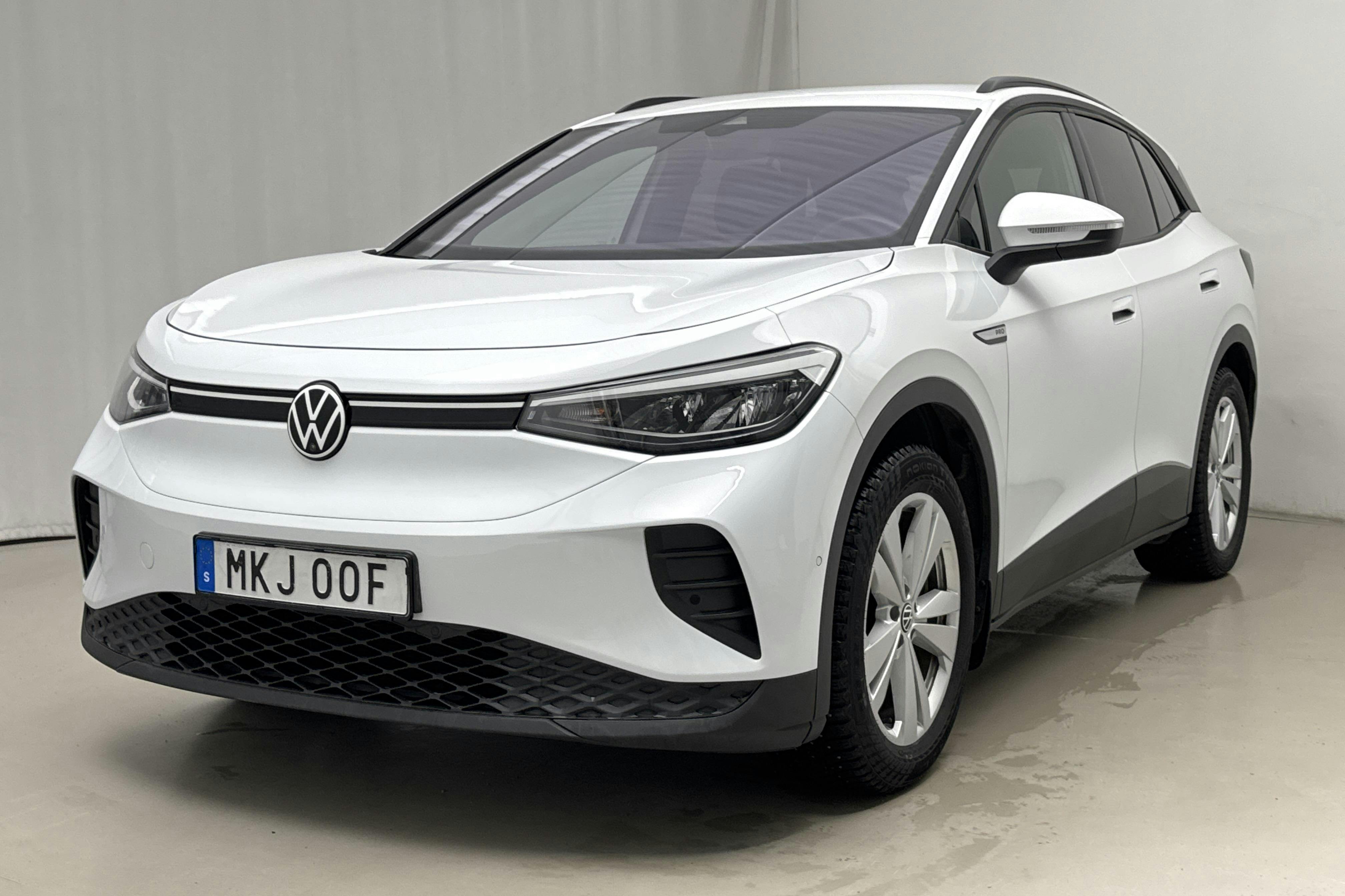 Presentation photo 1 of 23: VW ID.4 77kWh (204hk) - 138 440 km - Automatic - white - 2023