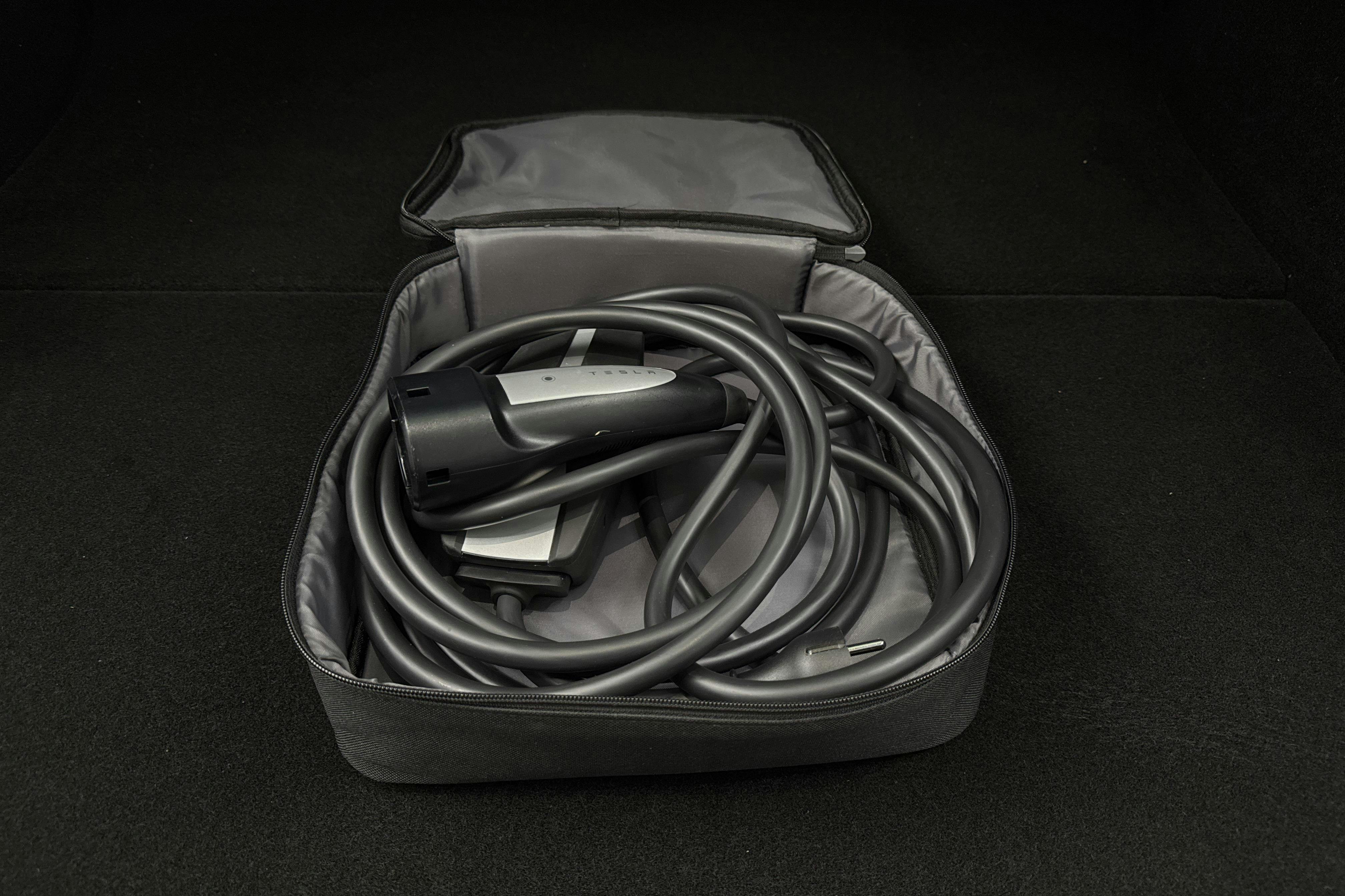 Presentationsfoto 22 av 22: Tesla Model Y Long Range Dual Motor AWD - 4 366 mil - Automat - 2022