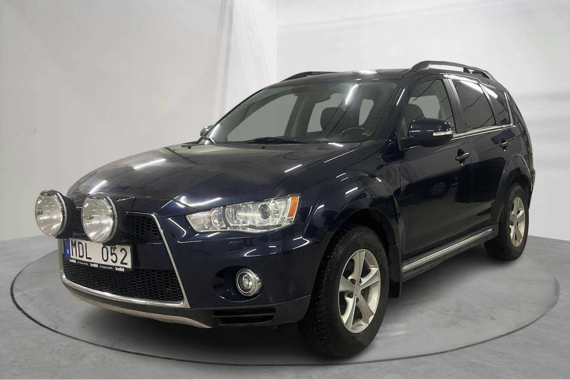 Esittelykuva 1 osoitteesta 19: Mitsubishi Outlander 2.2 Di-D (177hk) - 150 800 km - Manuaalinen - sininen - 2012
