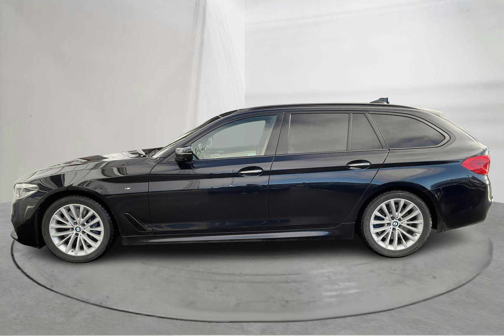 Presentation photo 2 of 21: BMW 540i xDrive Touring, G31 (340hk) - 130 940 km - Automatic - black - 2018