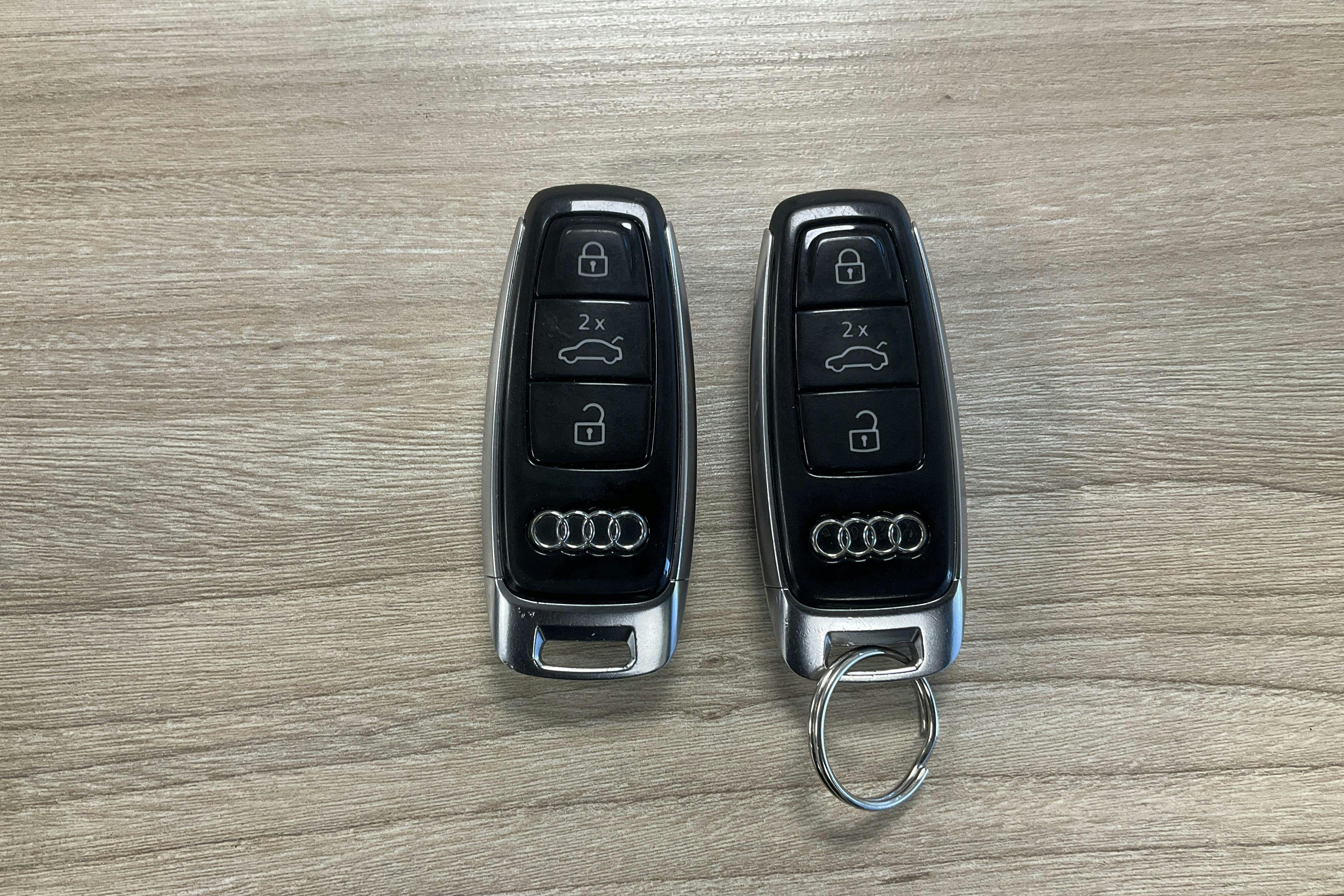 Presentationsfoto 25 av 25: Audi e-tron 55 quattro 95kWh (360hk) - 15 900 mil - Automat - svart - 2020