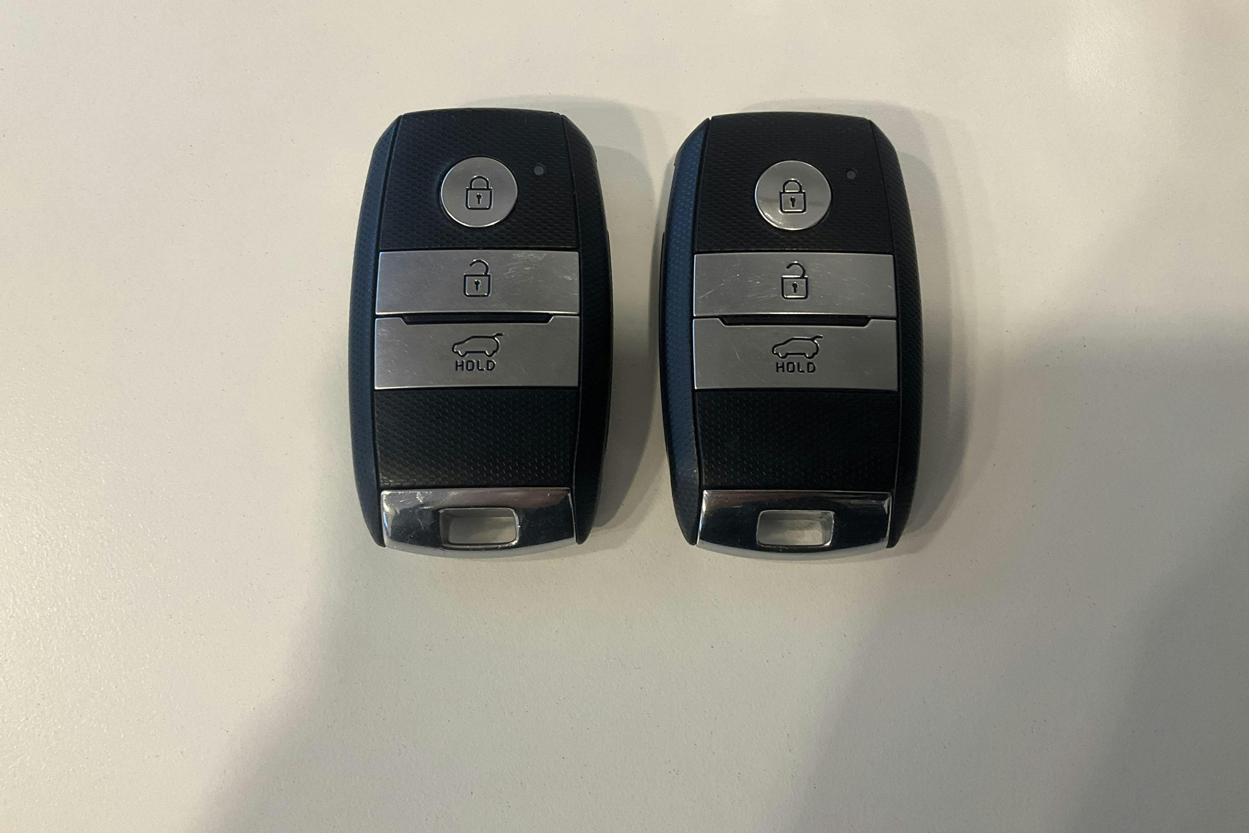 Presentation photo 17 of 17: KIA e-Niro 64kWh (204hk) - 106 750 km - Automatic - white - 2020