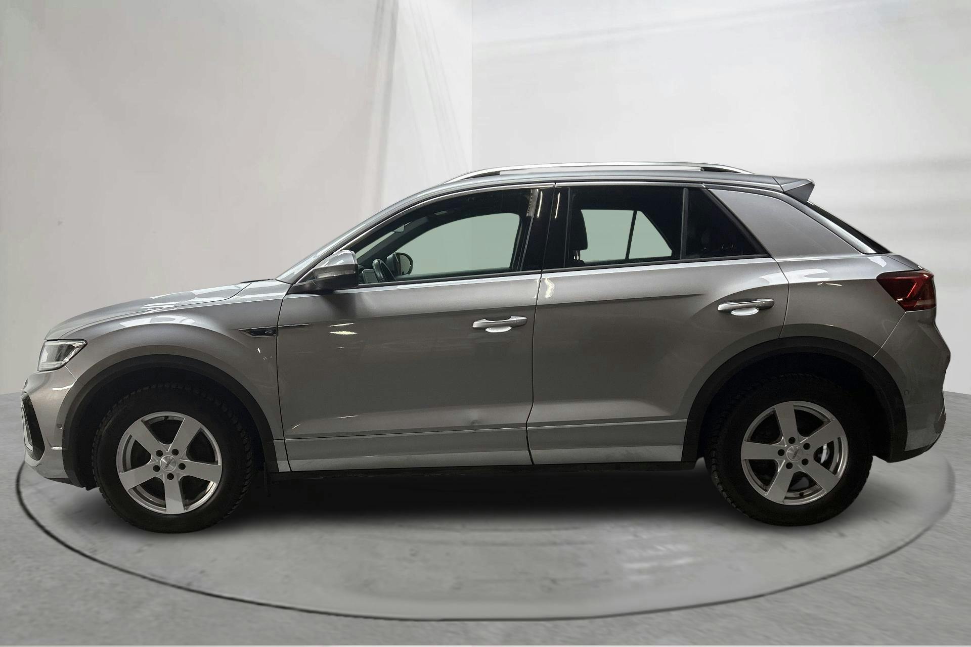Præsentationsfoto 2 af 19: VW T-Roc 2.0 TDI 4MOTION (150hk) - 118 540 kilometer - Salgsautomat - Sølv - 2022