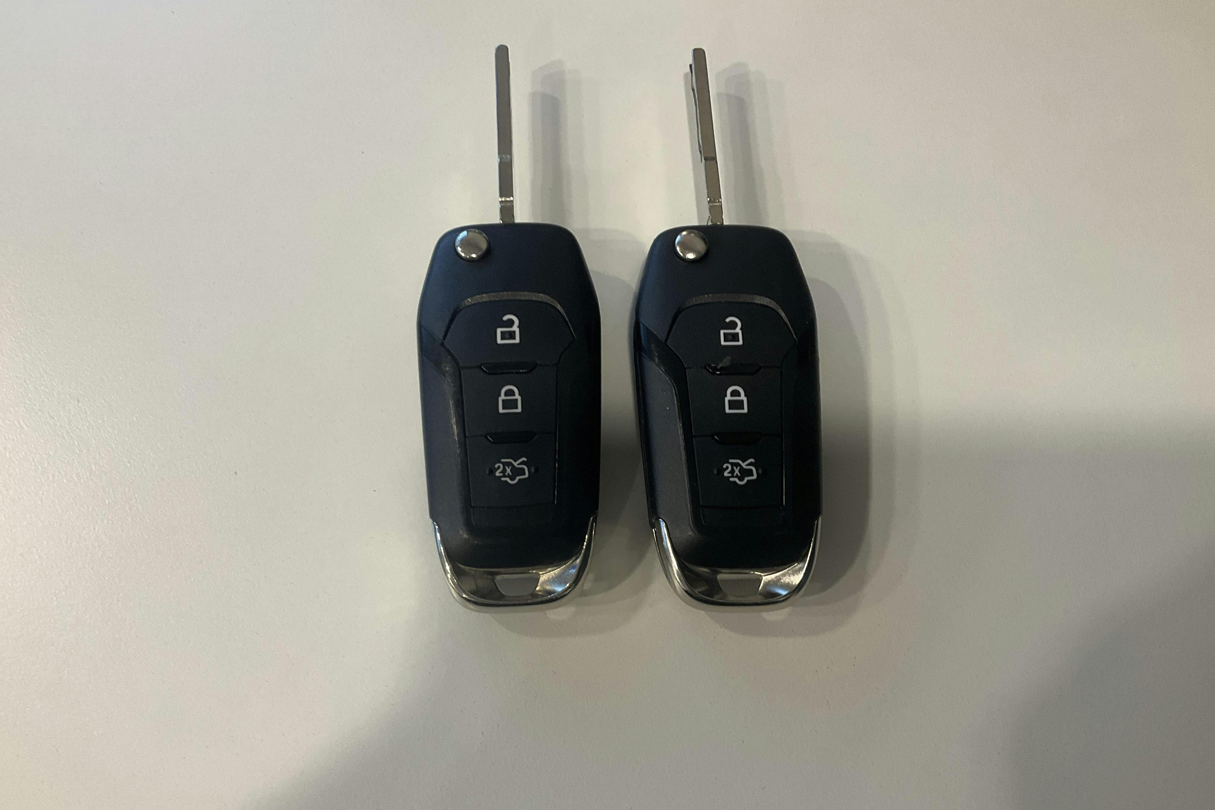 Zdjęcie prezentacyjne 15 z 15: Ford Fiesta 1.0T EcoBoost 5dr (100hk) - 102 870 km - Manualna - szary - 2017