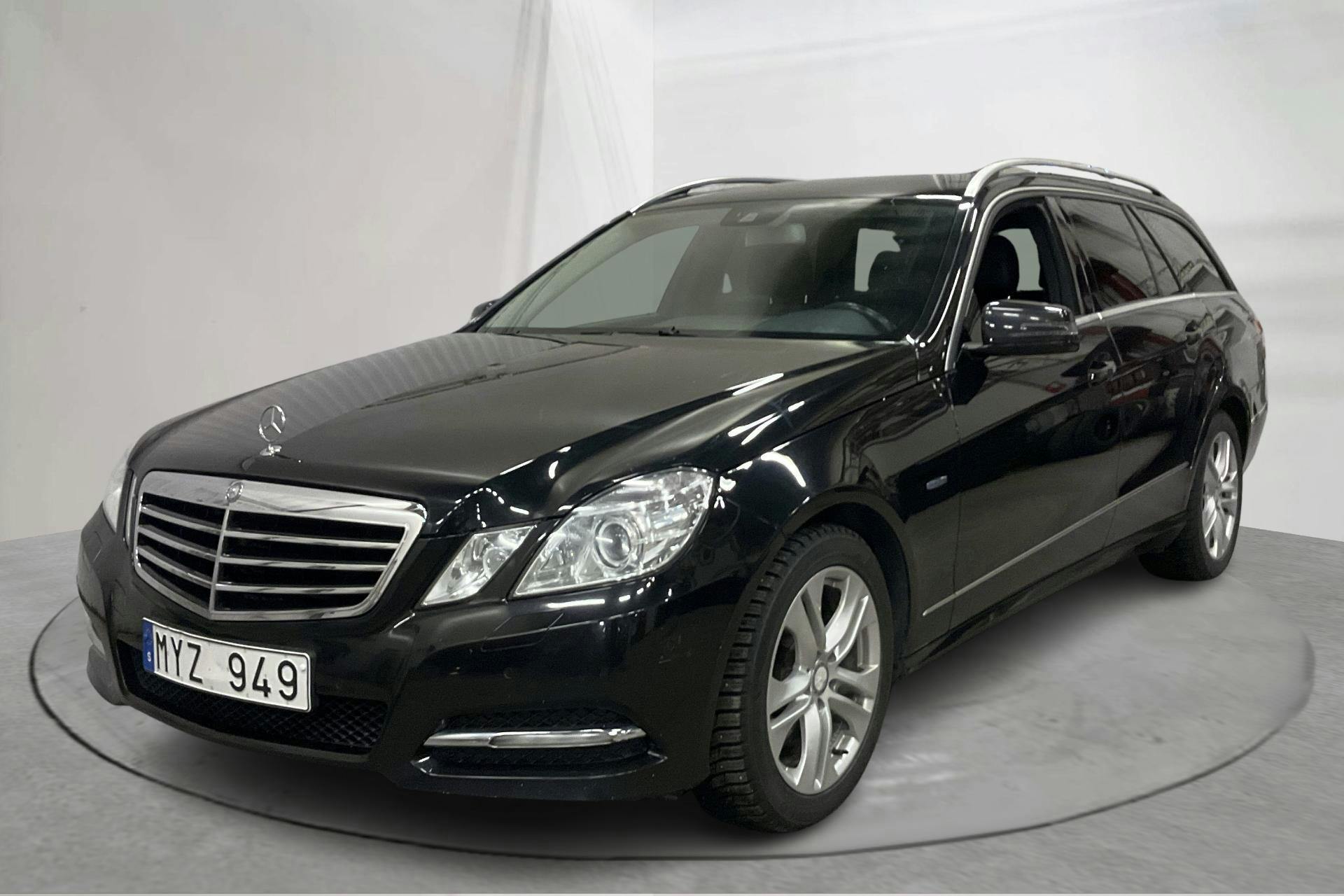 Esittelykuva 1 osoitteesta 16: Mercedes E 350 CDI Kombi 4Matic S212 (265hk) - 221 400 km - Automaattinen - musta - 2012