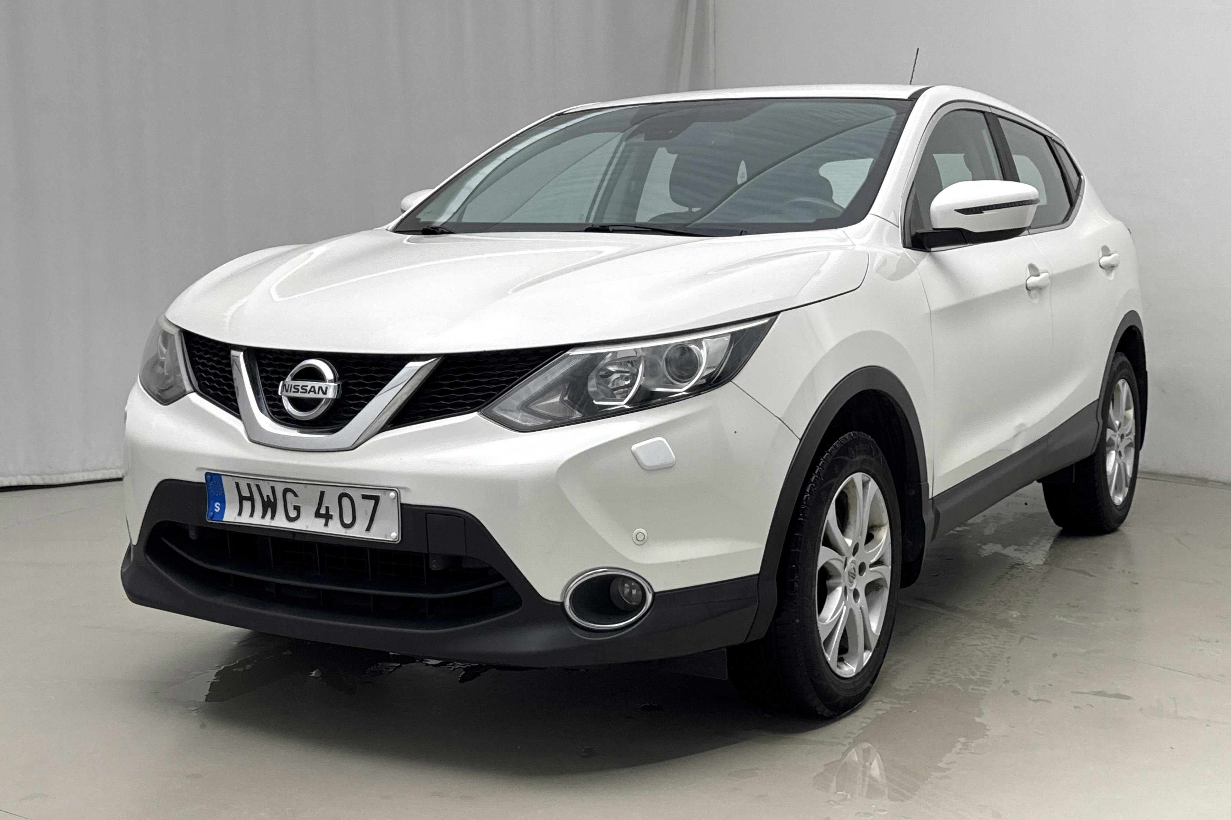 Presentationsfoto 1 av 17: Nissan Qashqai 1.5 dCi (110hk) - 15 407 mil - Manuell - vit - 2016