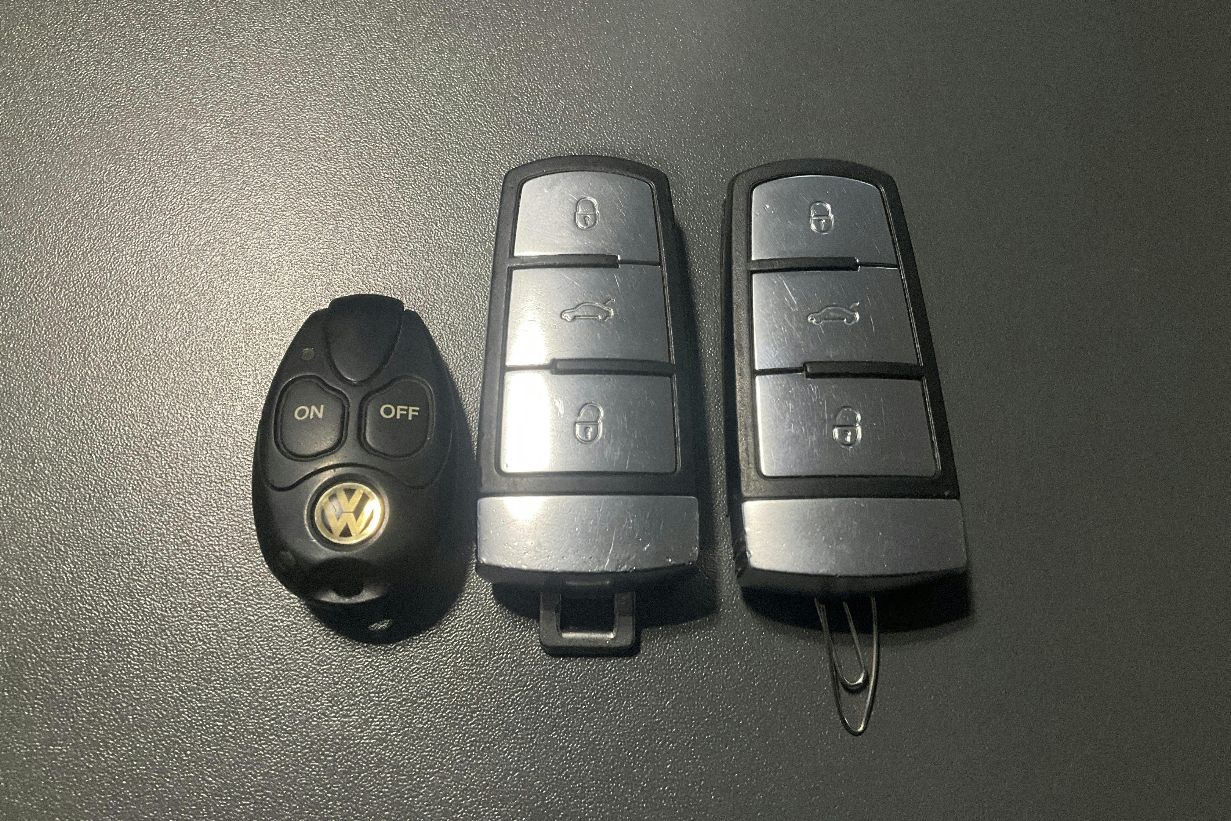 Presentation photo 15 of 15: VW Passat 1.4 TSI EcoFuel Variant (150hk) - 175 380 km - Manual - white - 2012