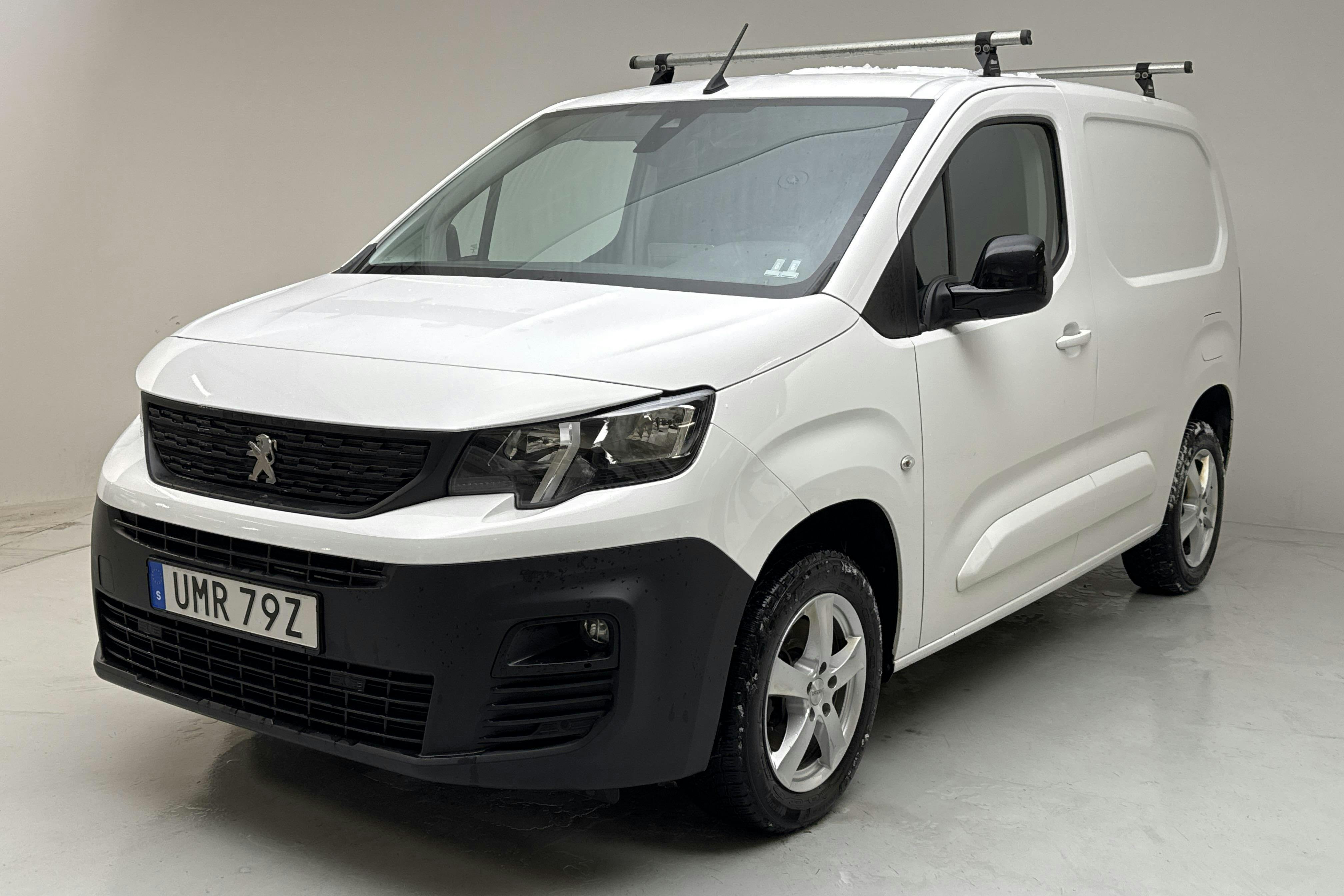 Presentationsfoto 1 av 11: Peugeot Partner 1.5 HDI Skåp (130hk) - 7 987 mil - Automat - vit - 2022