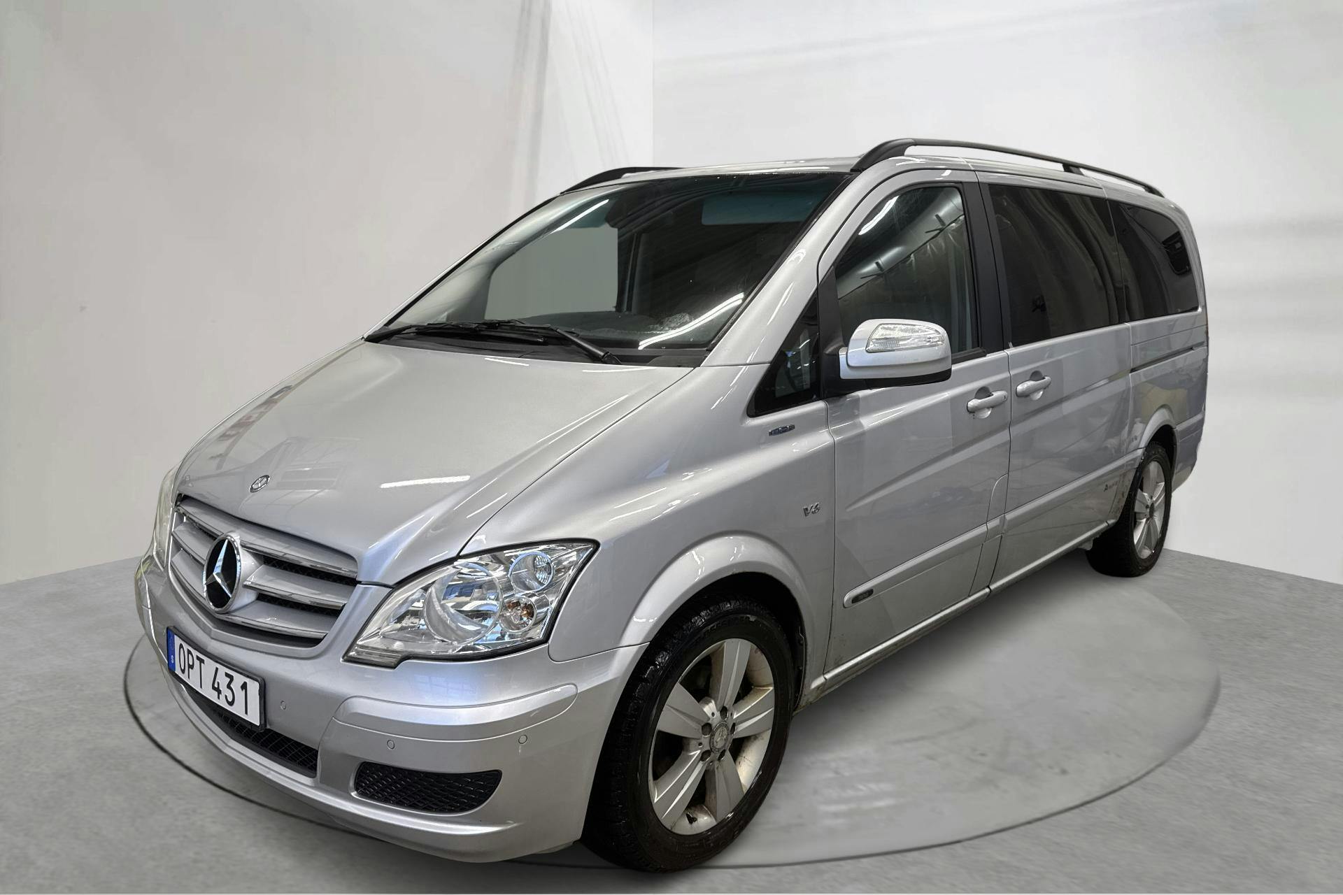 Presentation photo 1 of 16: Mercedes Viano 3.0 CDI (224hk) - 282 850 km - Automatic - silver - 2012