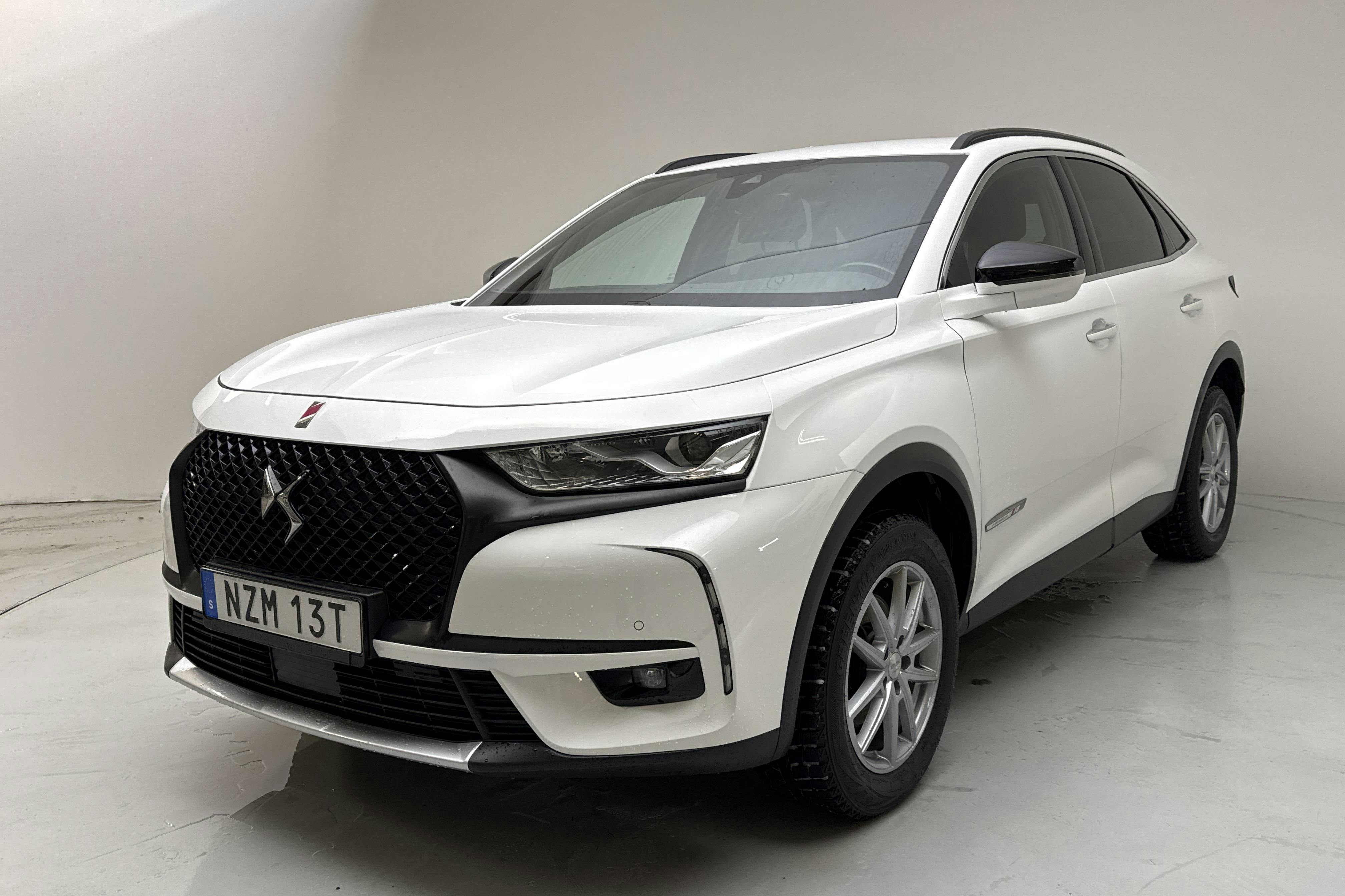 Presentation photo 1 of 16: DS DS7 Crossback PureTech (180hk) - 68 960 km - Automatic - white - 2022