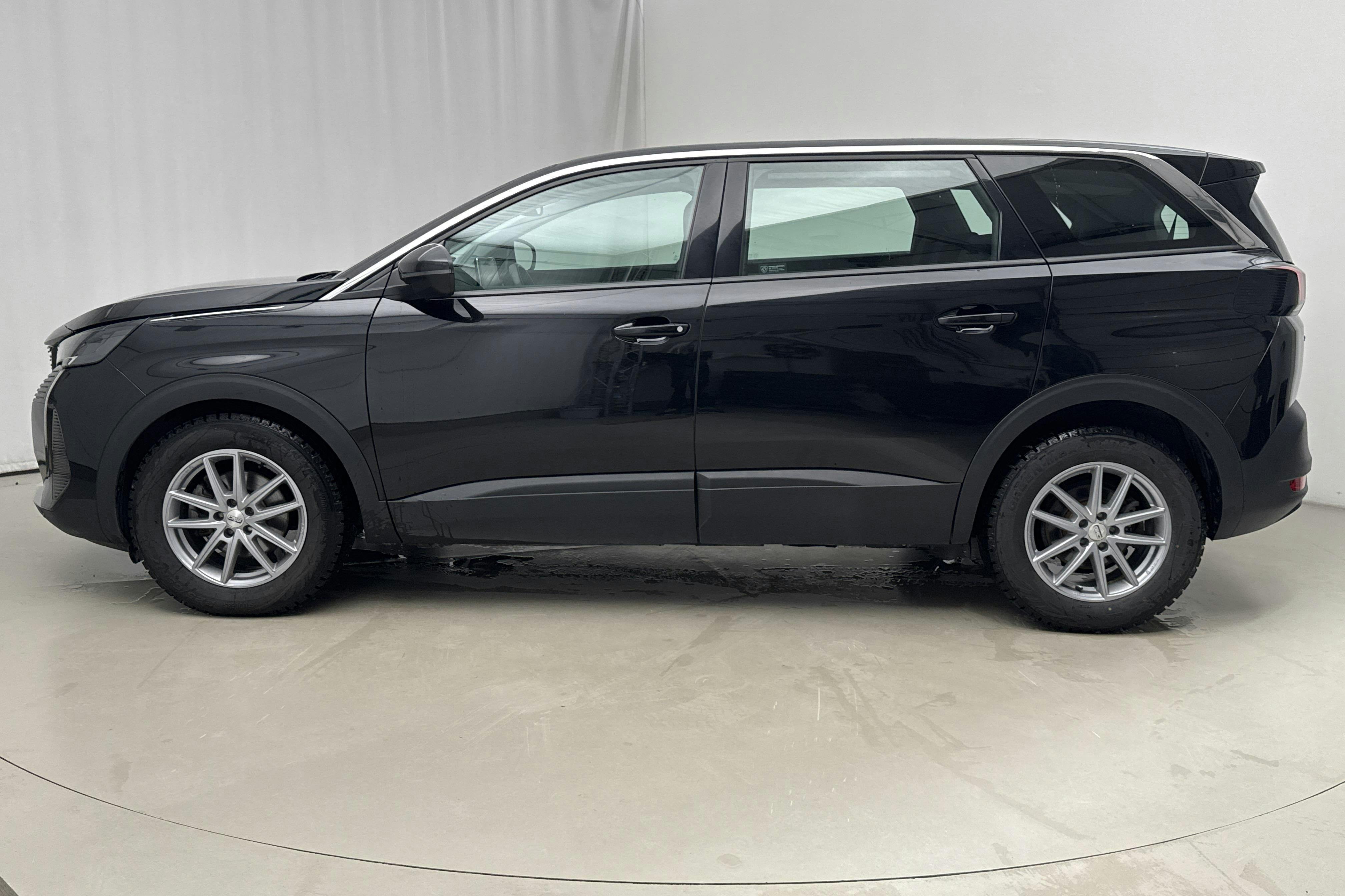 Presentation photo 2 of 13: Peugeot 5008 1.2 PureTech (130hk) - 55 270 km - Automatic - black - 2022