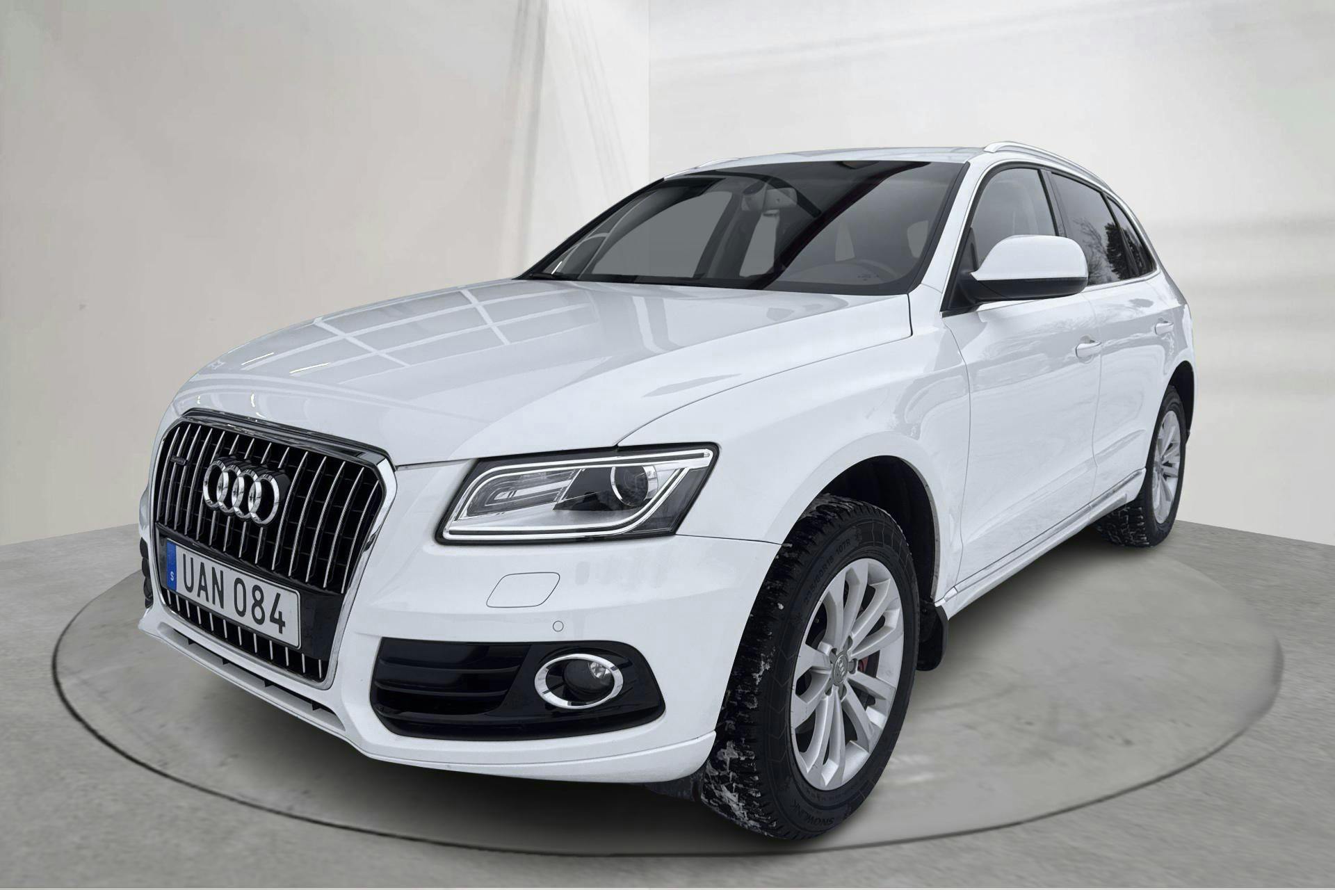 Präsentationsfoto 1 von 15: Audi Q5 2.0 TDI clean diesel quattro (190hk) - 174 200 Kilometer - Verkaufsautomat - Weiß - 2015