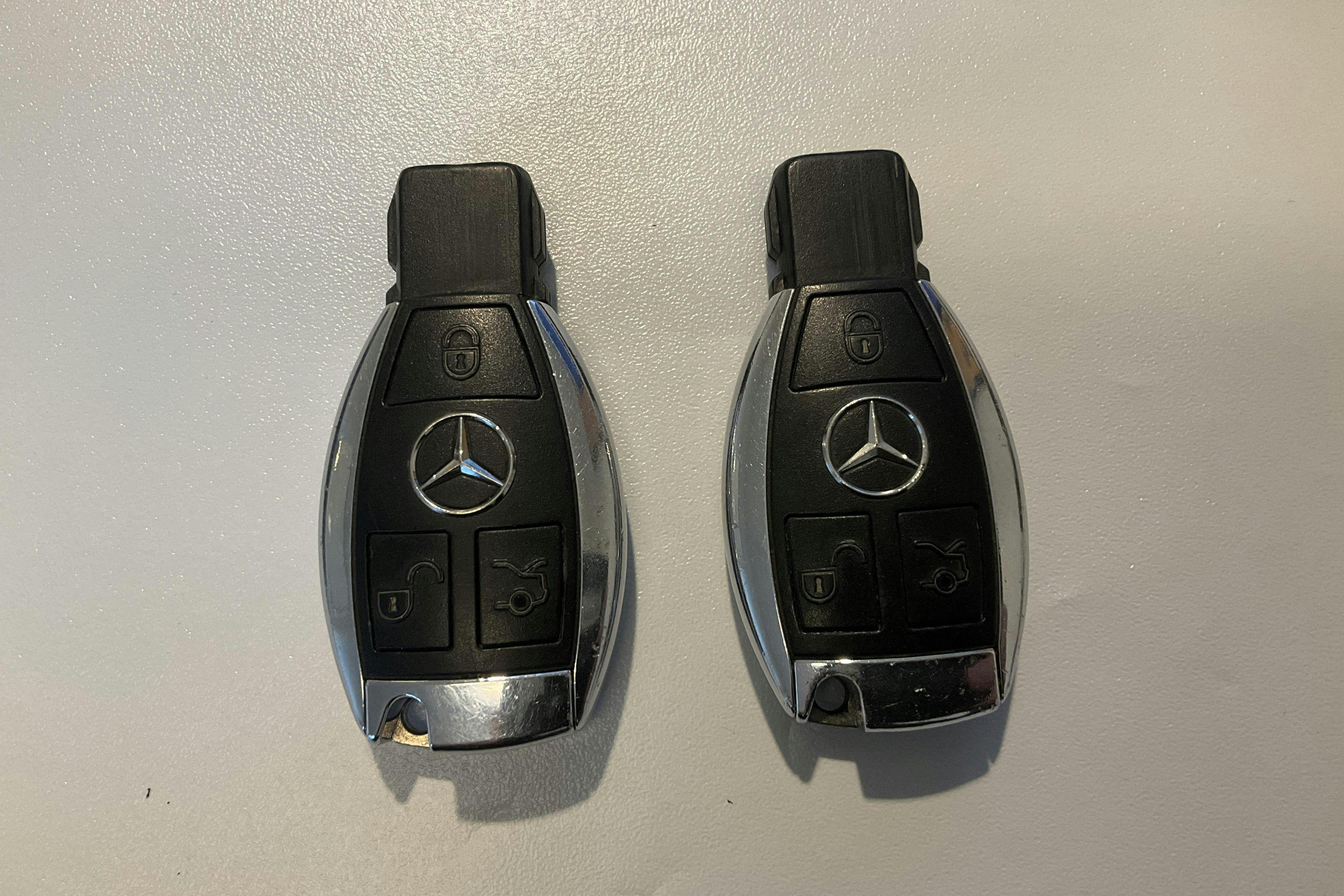 Presentation photo 14 of 14: Mercedes E 350 W212 (292hk) - 193 080 km - Automatic - Dark Brown - 2009