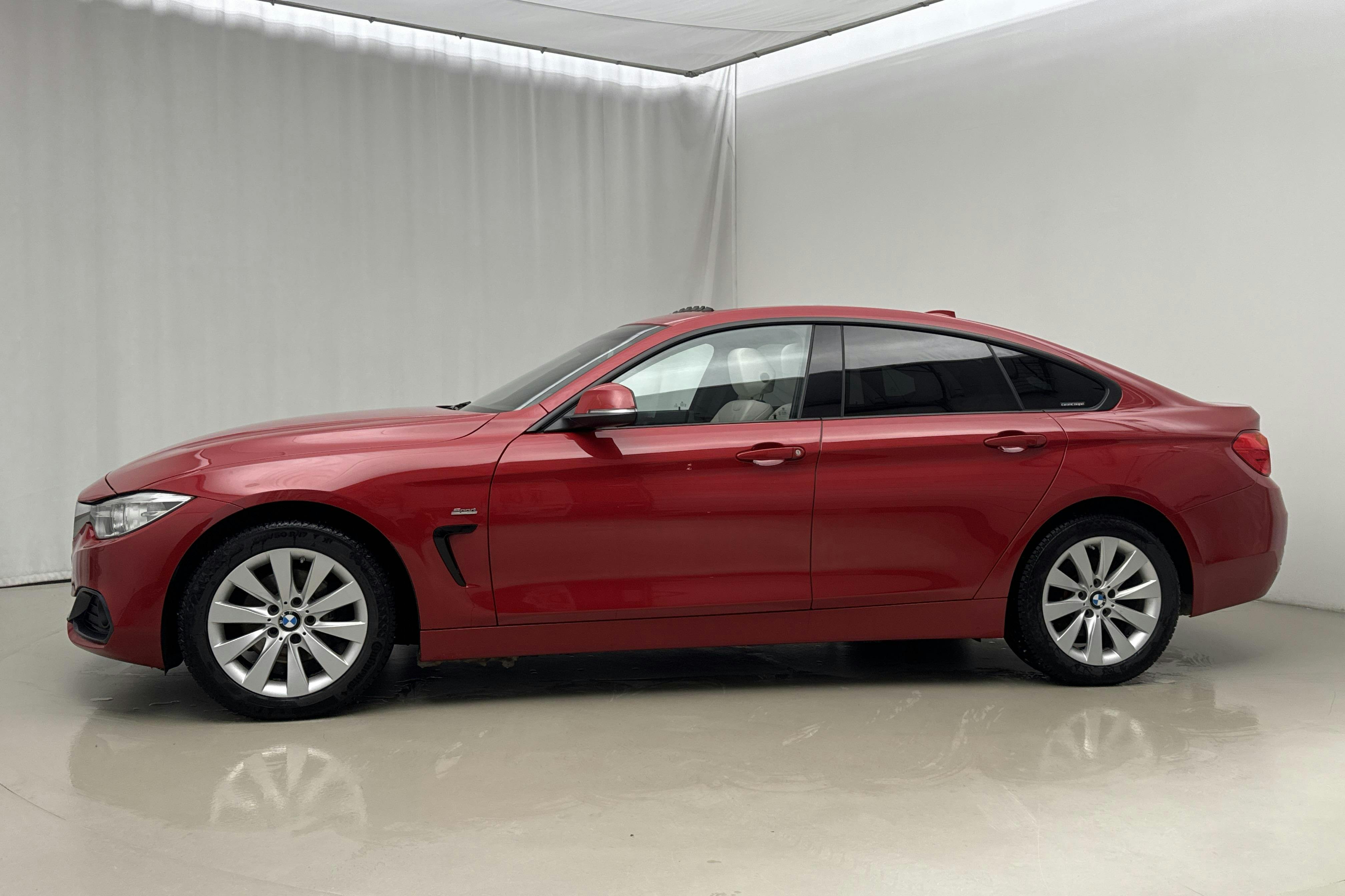 Presentation photo 2 of 23: BMW 420d xDrive Gran Coupé, F36 (190hk) - 108 940 km - Automatic - red - 2016