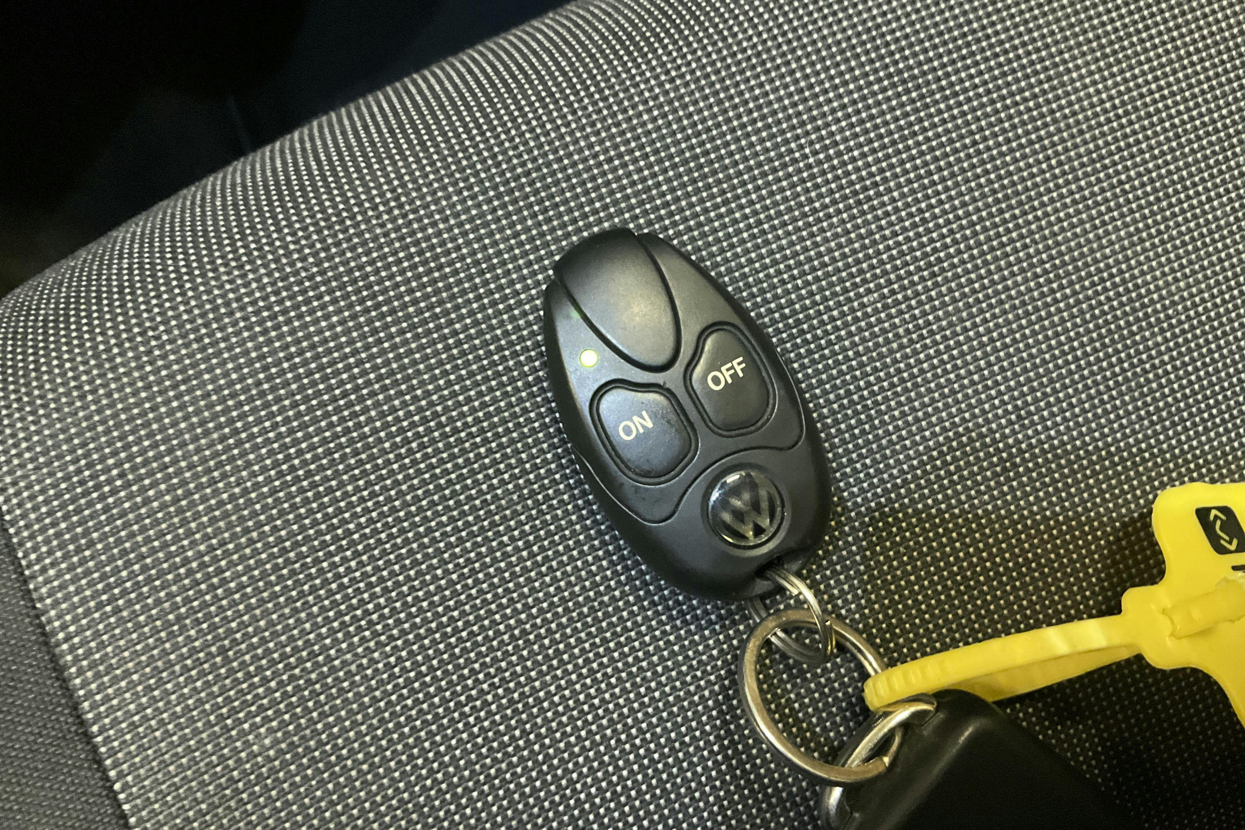 Presentationsfoto 16 av 16: VW Caddy 2.0 TDI Skåp (75hk) - 8 576 mil - Manuell - vit - 2020