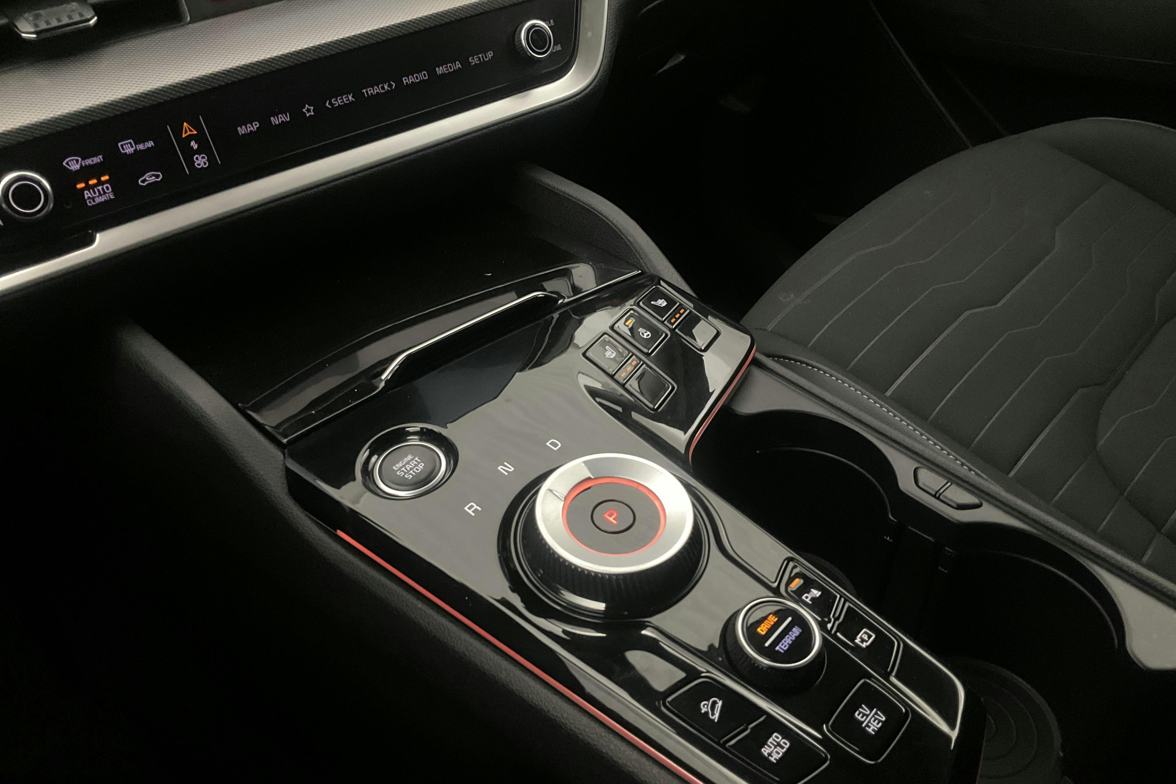 Presentation photo 18 of 18: KIA Sportage PHEV AWD (265hk) - 49 450 km - Automatic - black - 2023