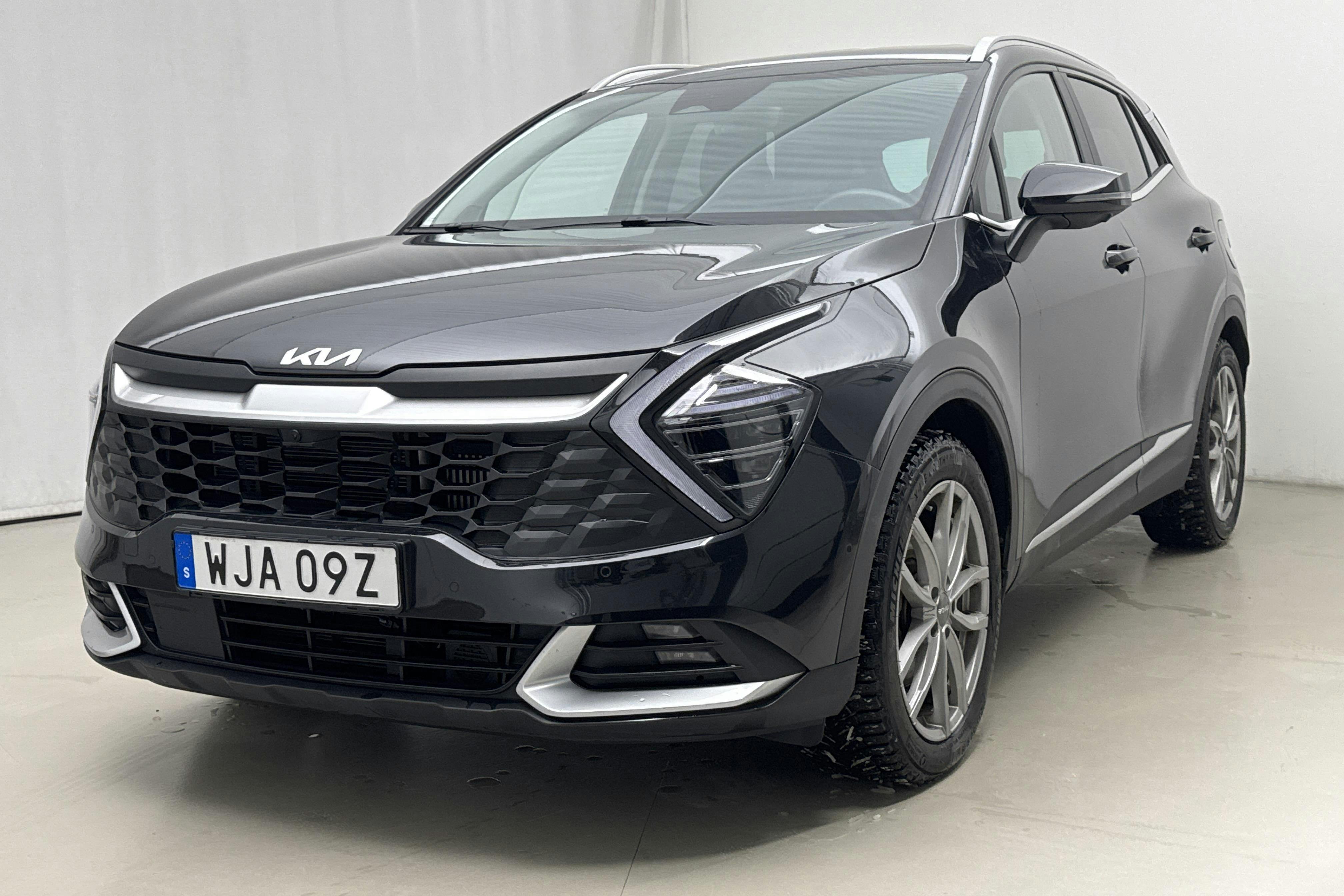 Presentation photo 1 of 18: KIA Sportage PHEV AWD (265hk) - 49 450 km - Automatic - black - 2023
