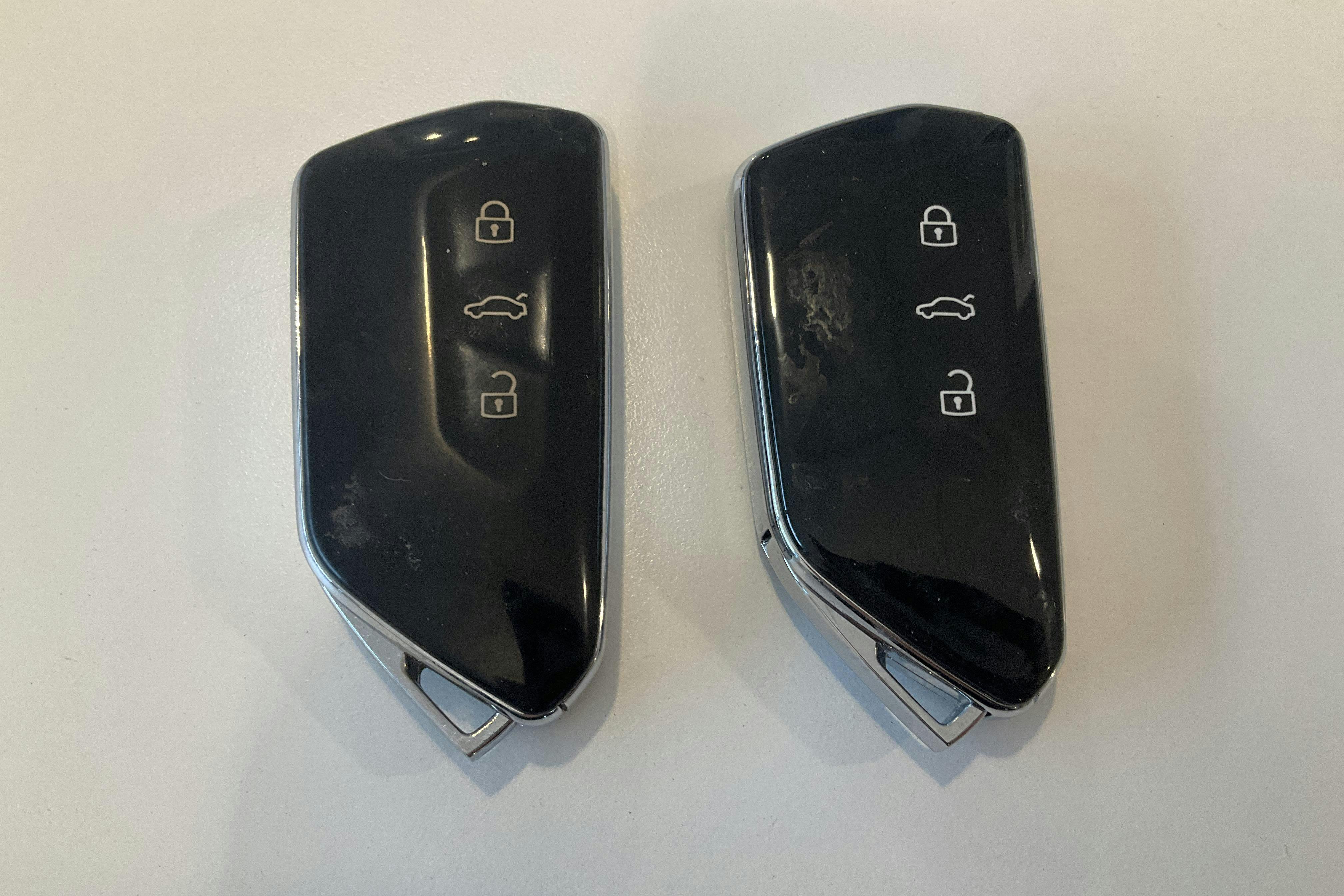 Præsentationsfoto 27 af 27: Skoda Enyaq iV 80 (204hk) - 125 480 kilometer - Salgsautomat - Hvid - 2022