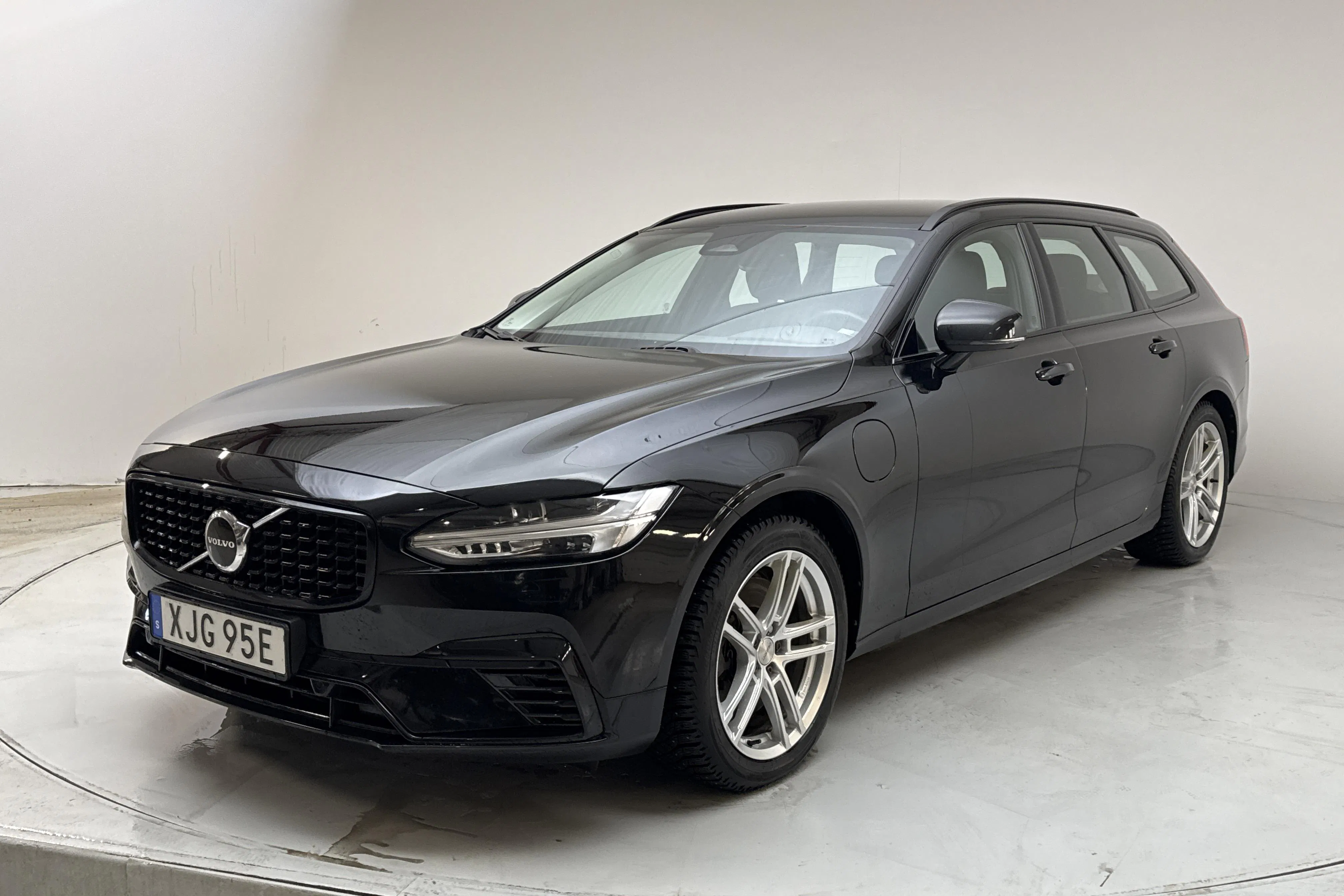 Presentation photo 1 of 20: Volvo V90 T6 AWD Recharge (350hk) - 86 970 km - Automatic - black - 2023