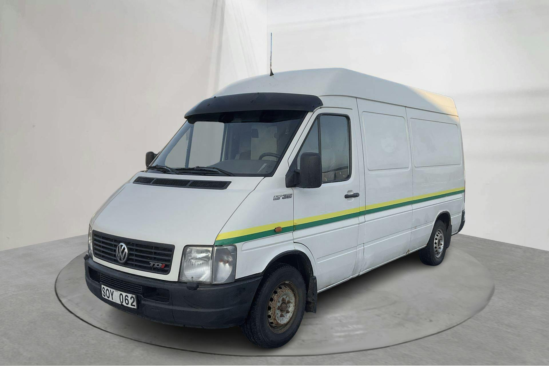 Präsentationsfoto 1 von 12: VW LT 35 2.8 TDI Skåp (130hk) - 273 420 Kilometer - Handbuch - Weiß - 2001