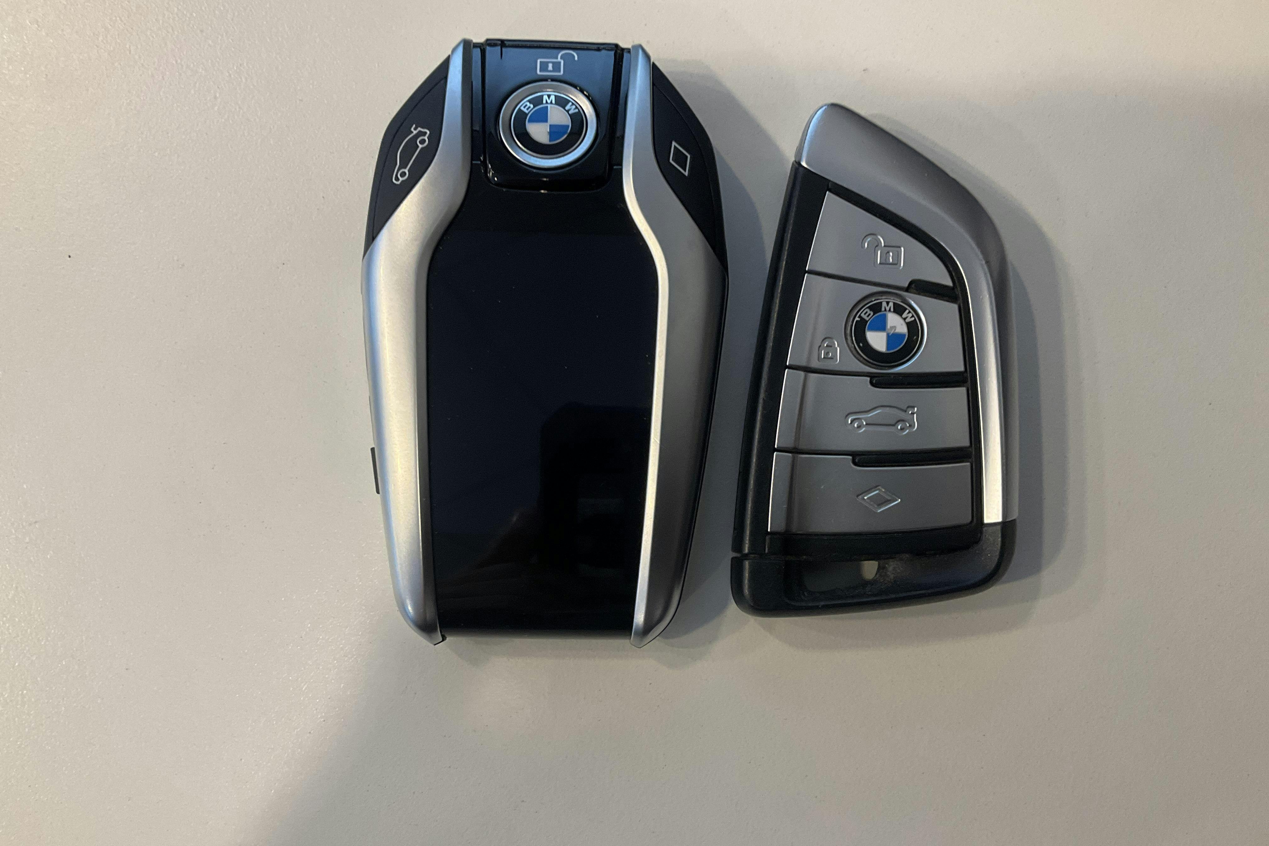 Esitlusfoto 29 aadressil 29: BMW 530e xDrive Touring, G31 12kWh LCI (292hk) - 91 670 km - Automaatne - valge - 2022