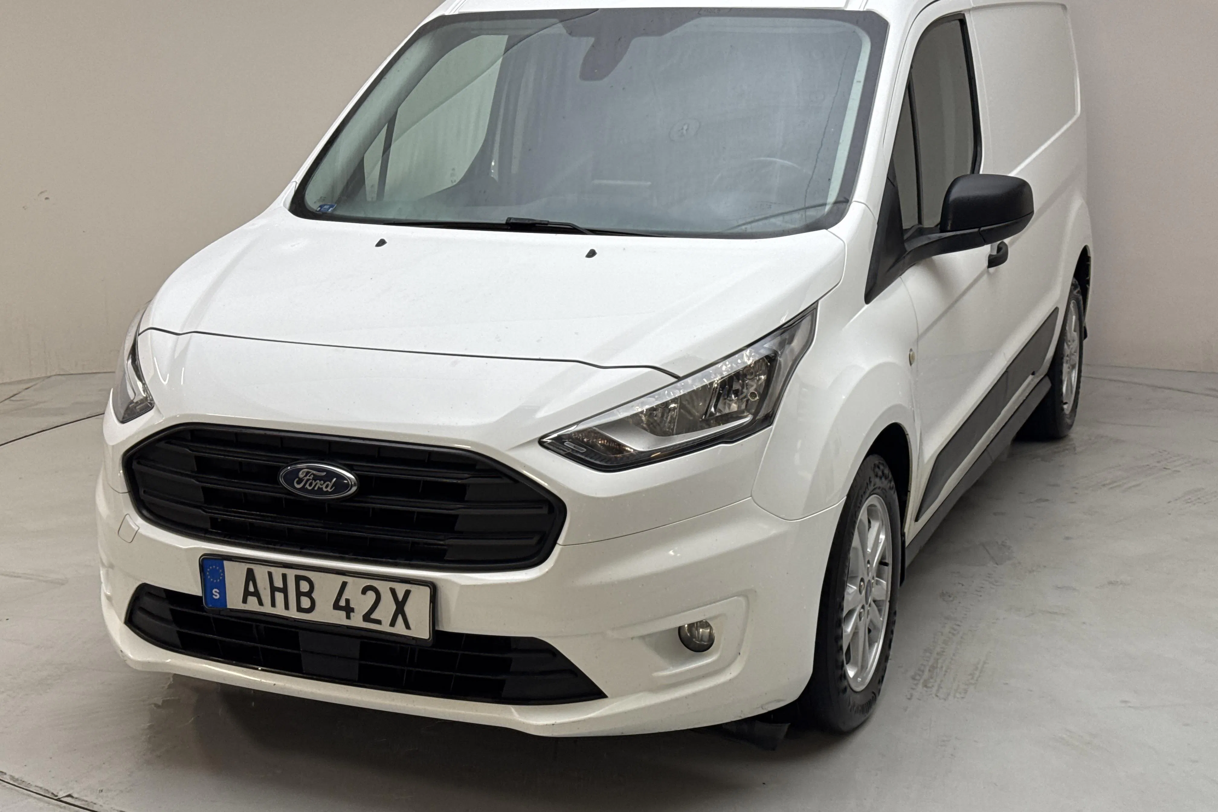 Presentationsfoto 1 av 12: Ford Transit Connect 1.5 EcoBlue (100hk) - 12 471 mil - Automat - vit - 2021