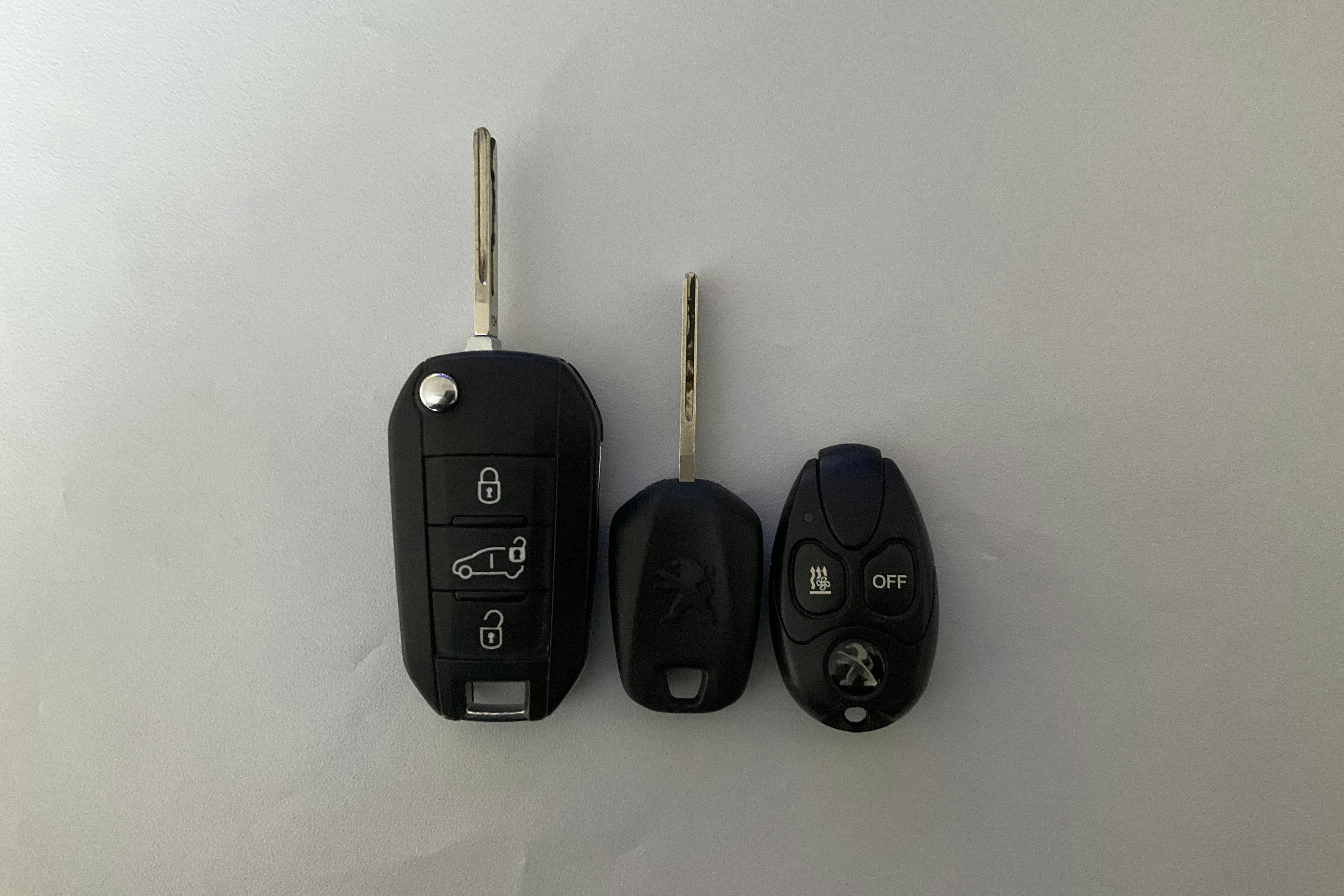 Presentation photo 14 of 14: Peugeot Expert BlueHDi Skåp (122hk) - 114 380 km - Manual - white - 2019