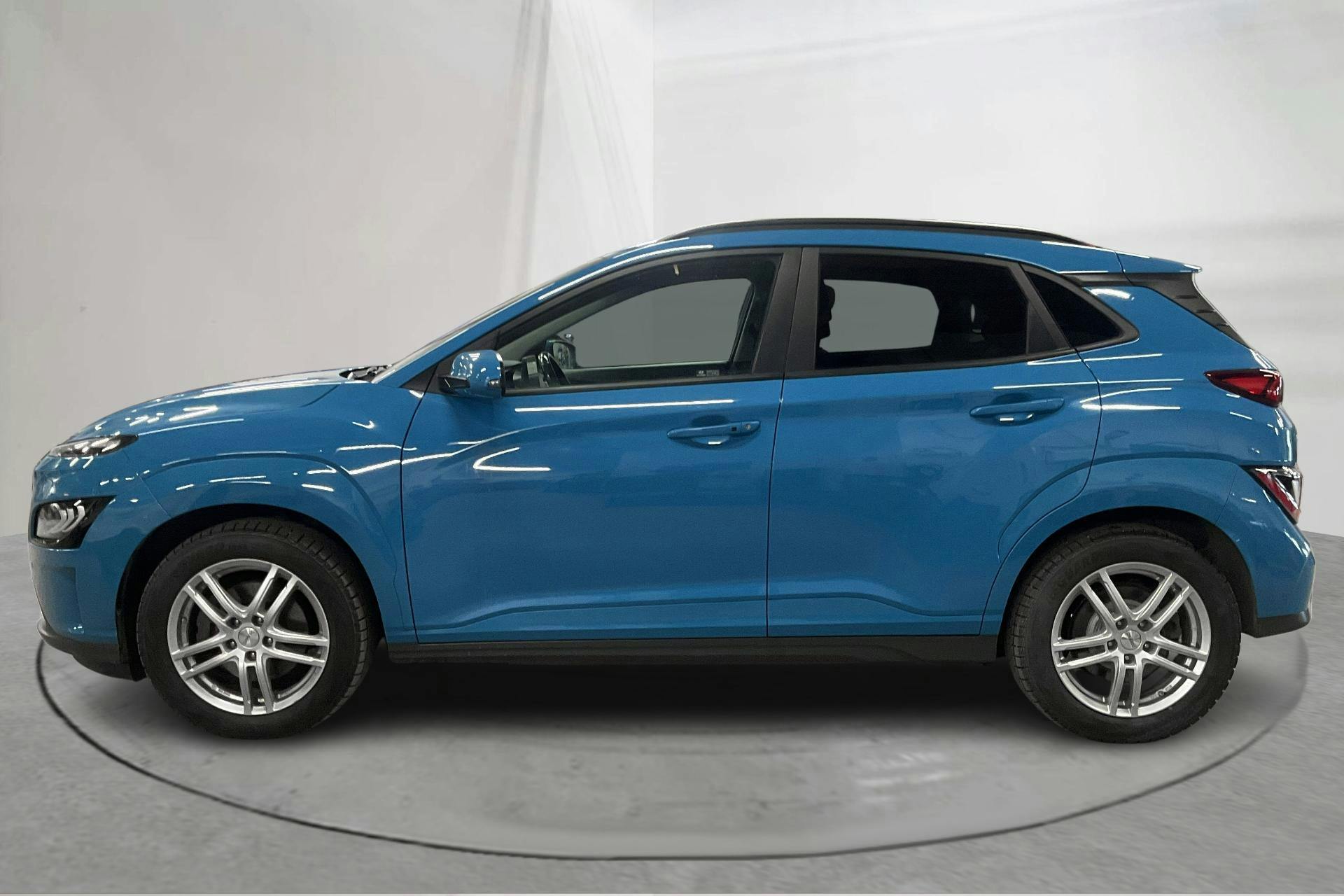 Presentationsfoto 2 av 18: Hyundai Kona Electric Standard Range 39kWh (136hk) - 11 096 mil - Automat - blå - 2021
