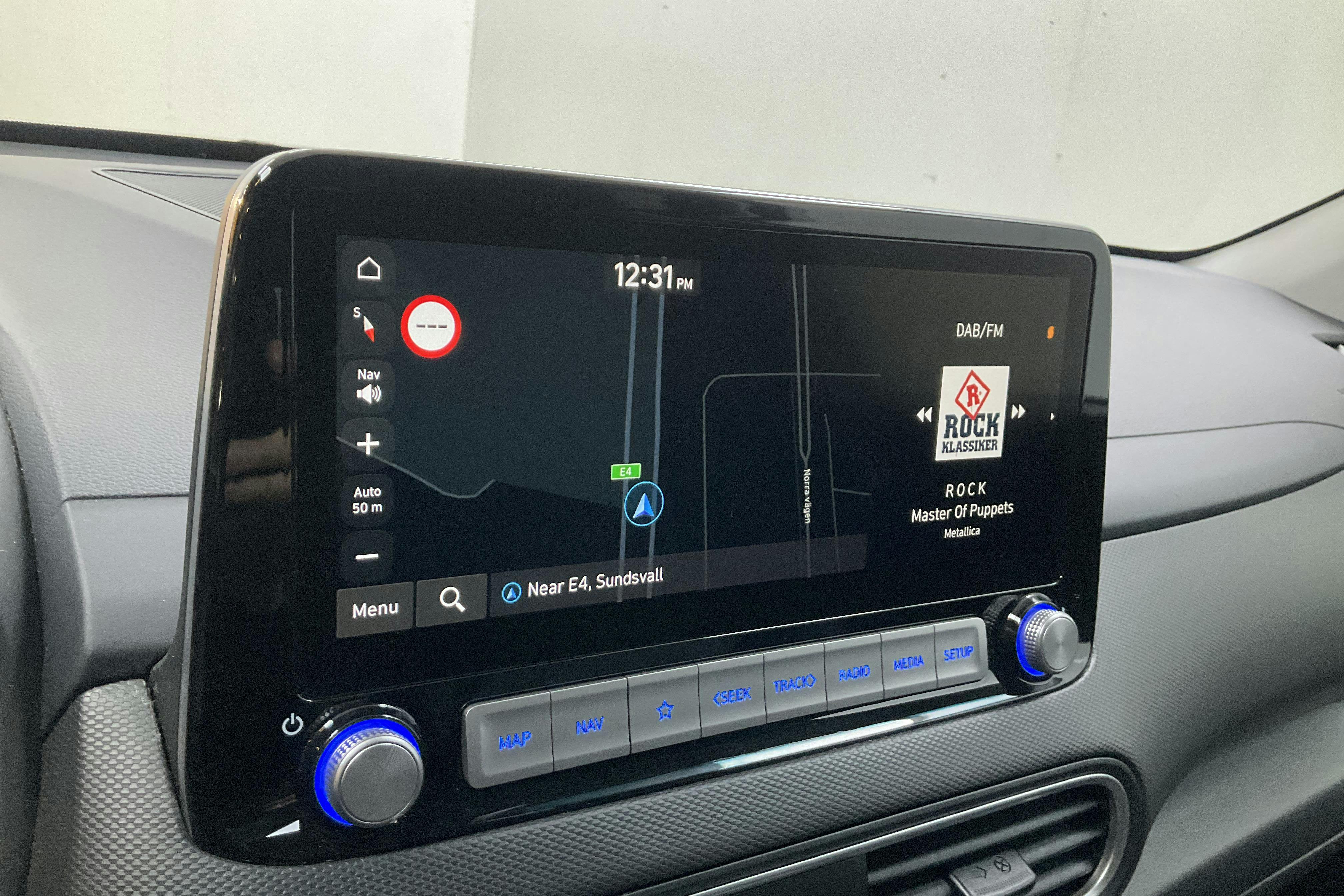 Presentation photo 23 of 23: Hyundai Kona Electric Long Range 64kWh (204hk) - 94 260 km - Automatic - white - 2020