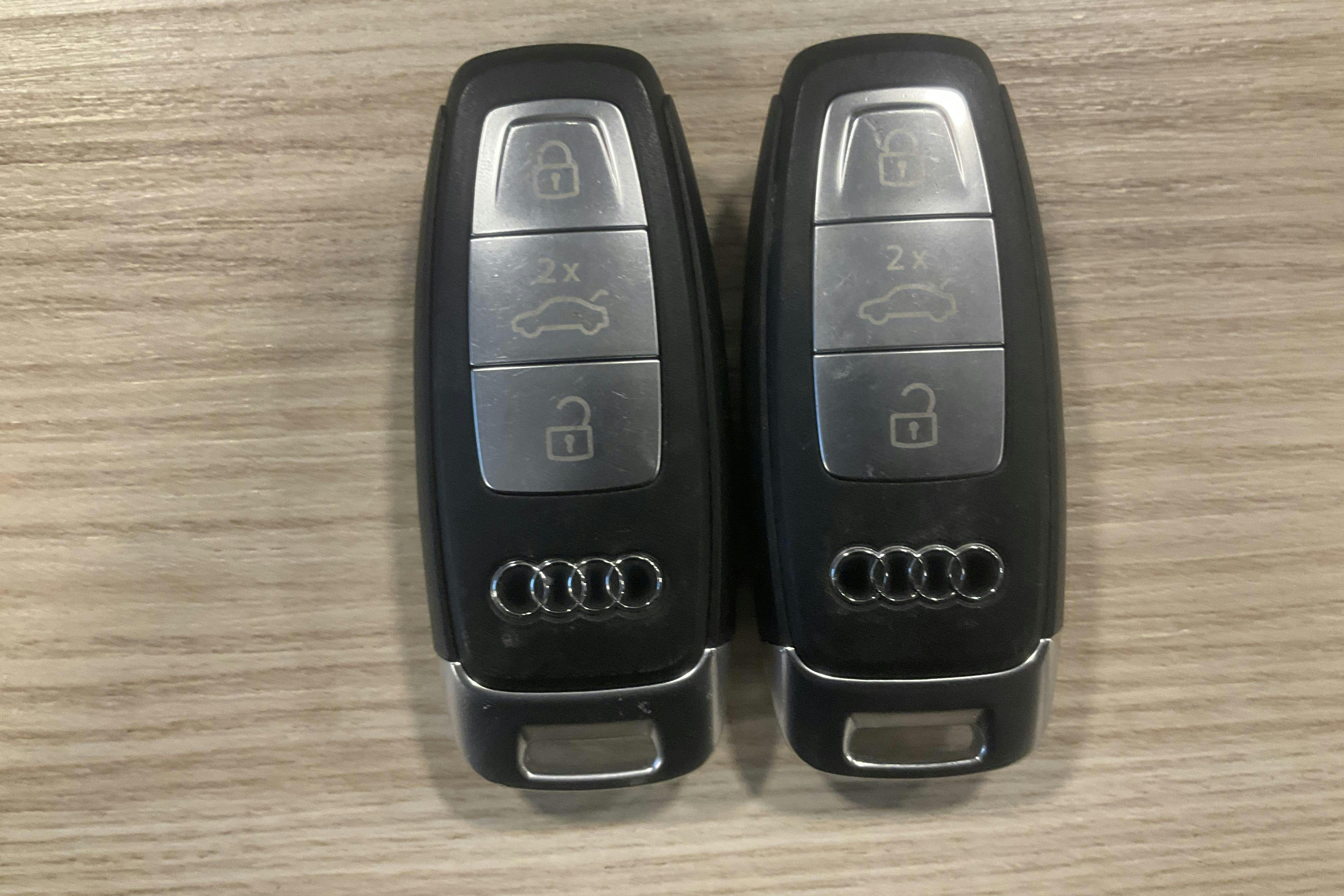 Presentation photo 17 of 17: Audi Q4 40 e-tron 77kWh (204hk) - 111 900 km - Automatic - black - 2022