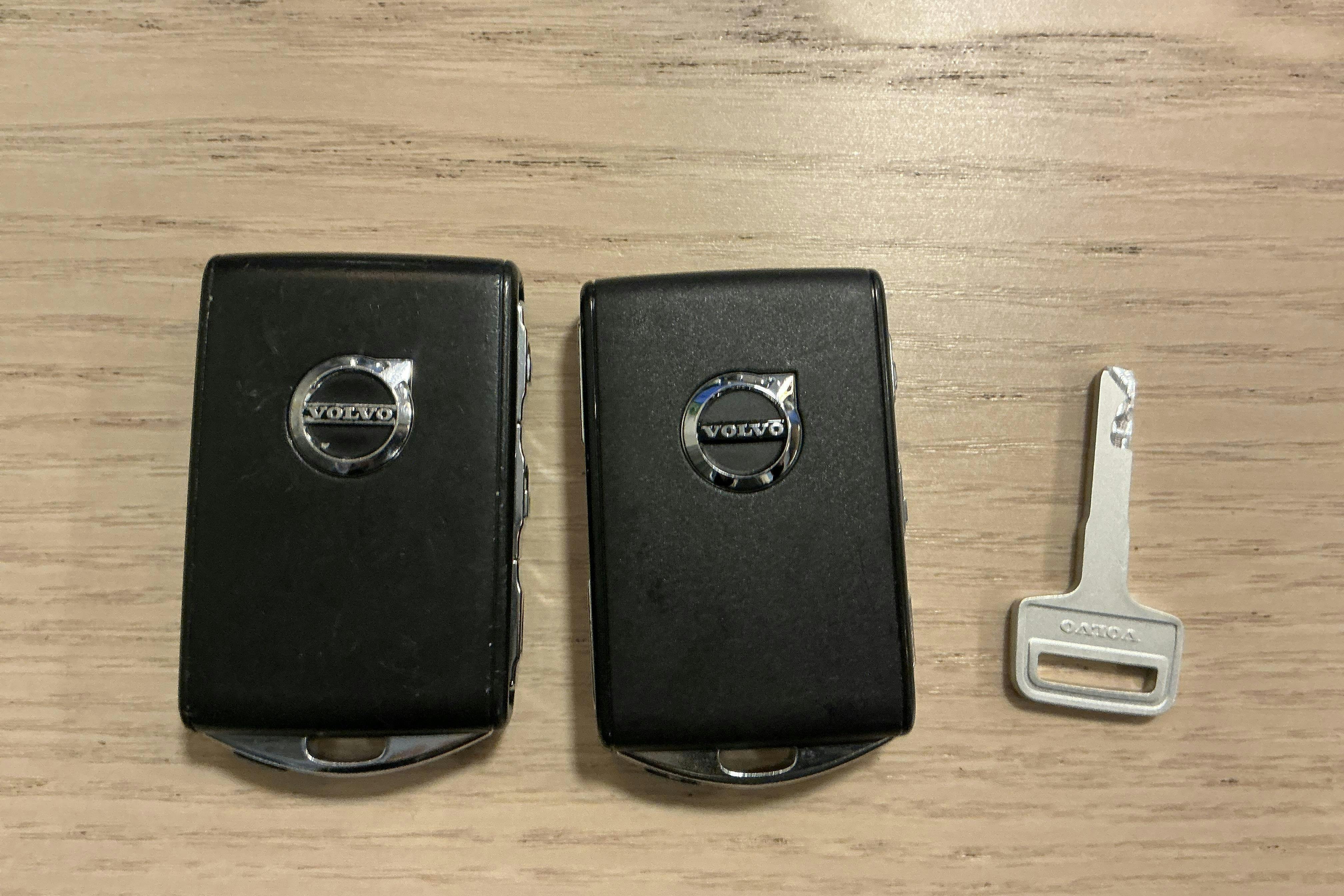 Präsentationsfoto 16 von 16: Volvo S90 D4 AWD (190hk) - 168 750 Kilometer - Verkaufsautomat - Silber - 2018