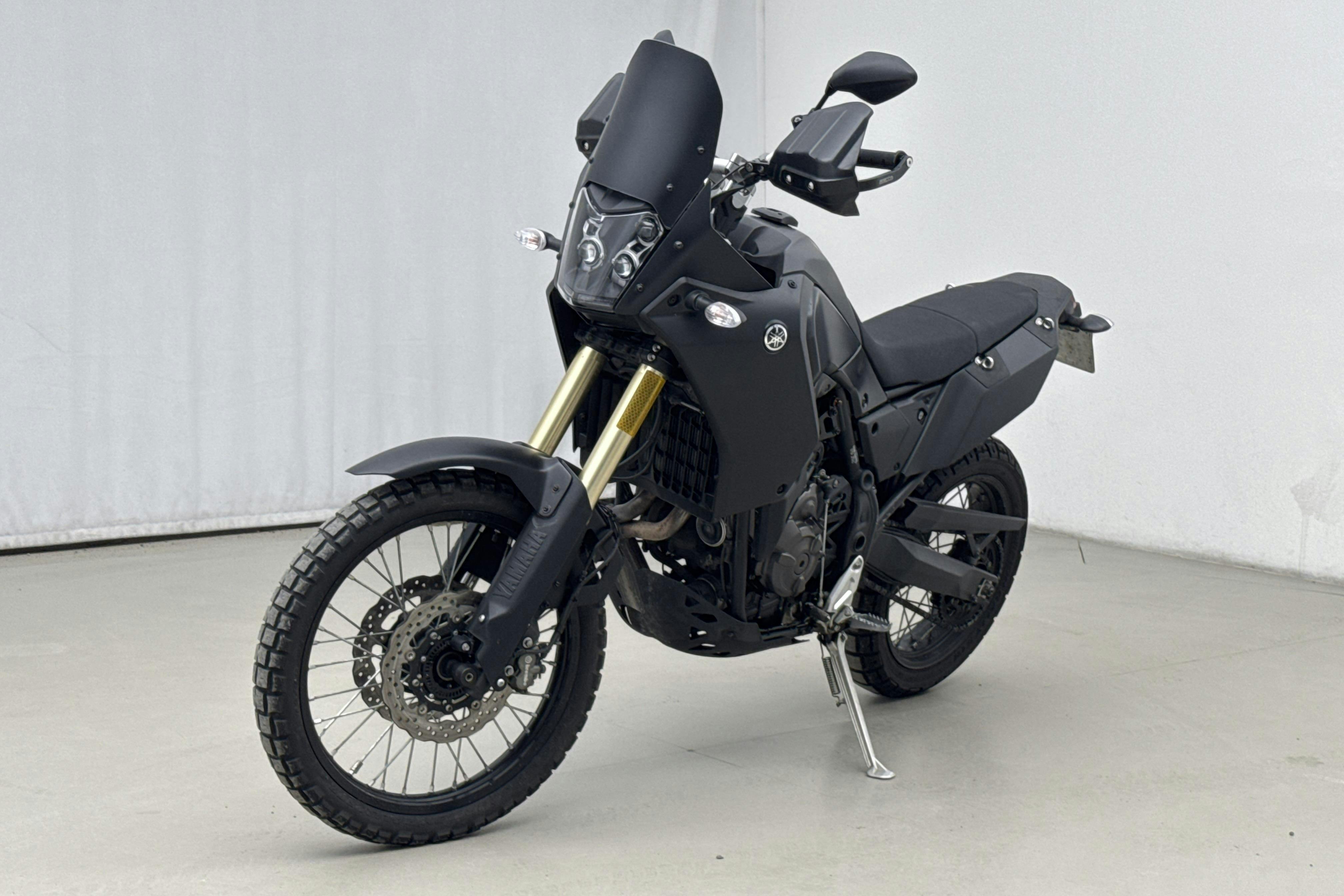 Presentation photo 1 of 14: YAMAHA TÉNÉRÉ 700 Motorcykel - 21 930 km - Manual - black - 2021