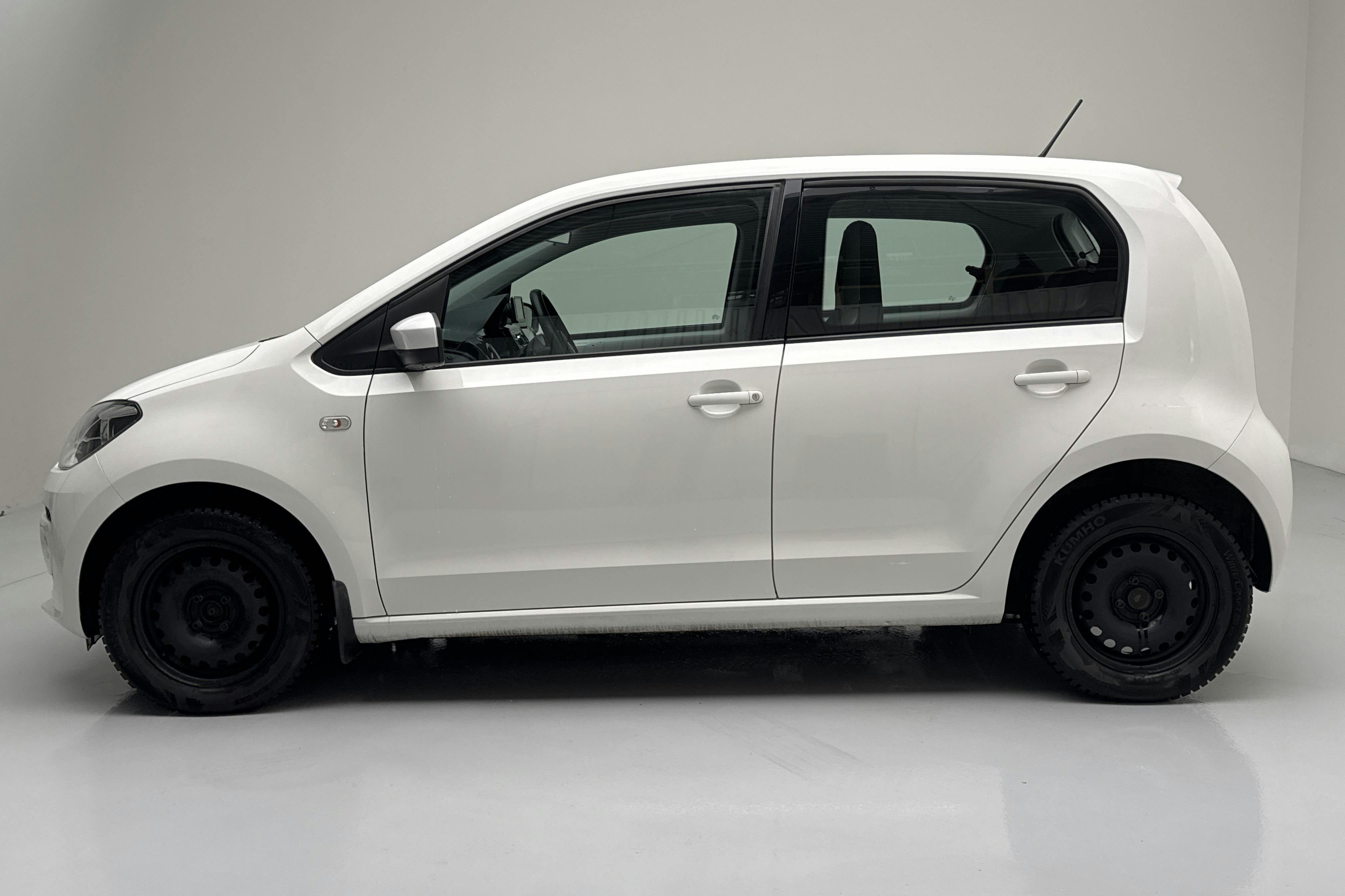 Presentation photo 2 of 13: VW up! 1.0 5dr CNG (68hk) - 37 070 km - Manual - white - 2015