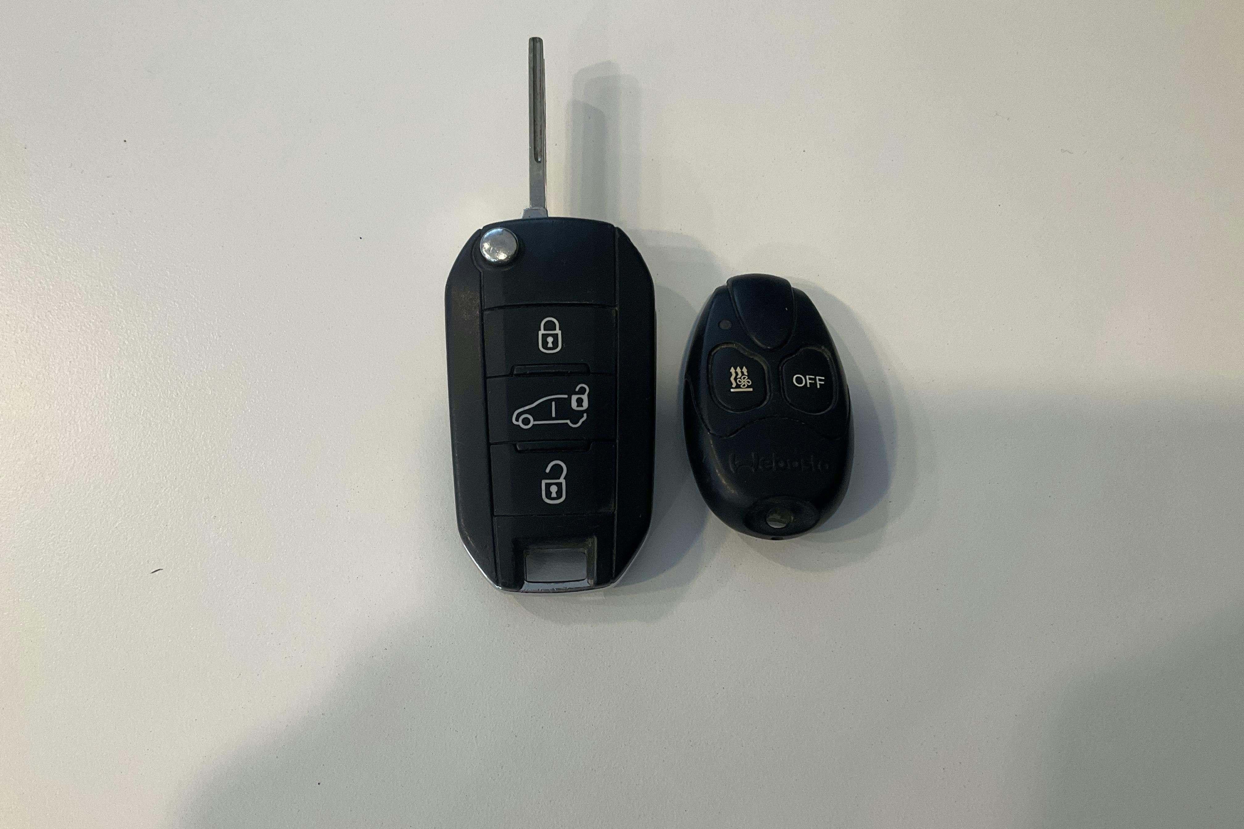 Presentationsfoto 16 av 16: Peugeot Expert BlueHDi Skåp (177hk) - 11 438 mil - Automat - vit - 2021