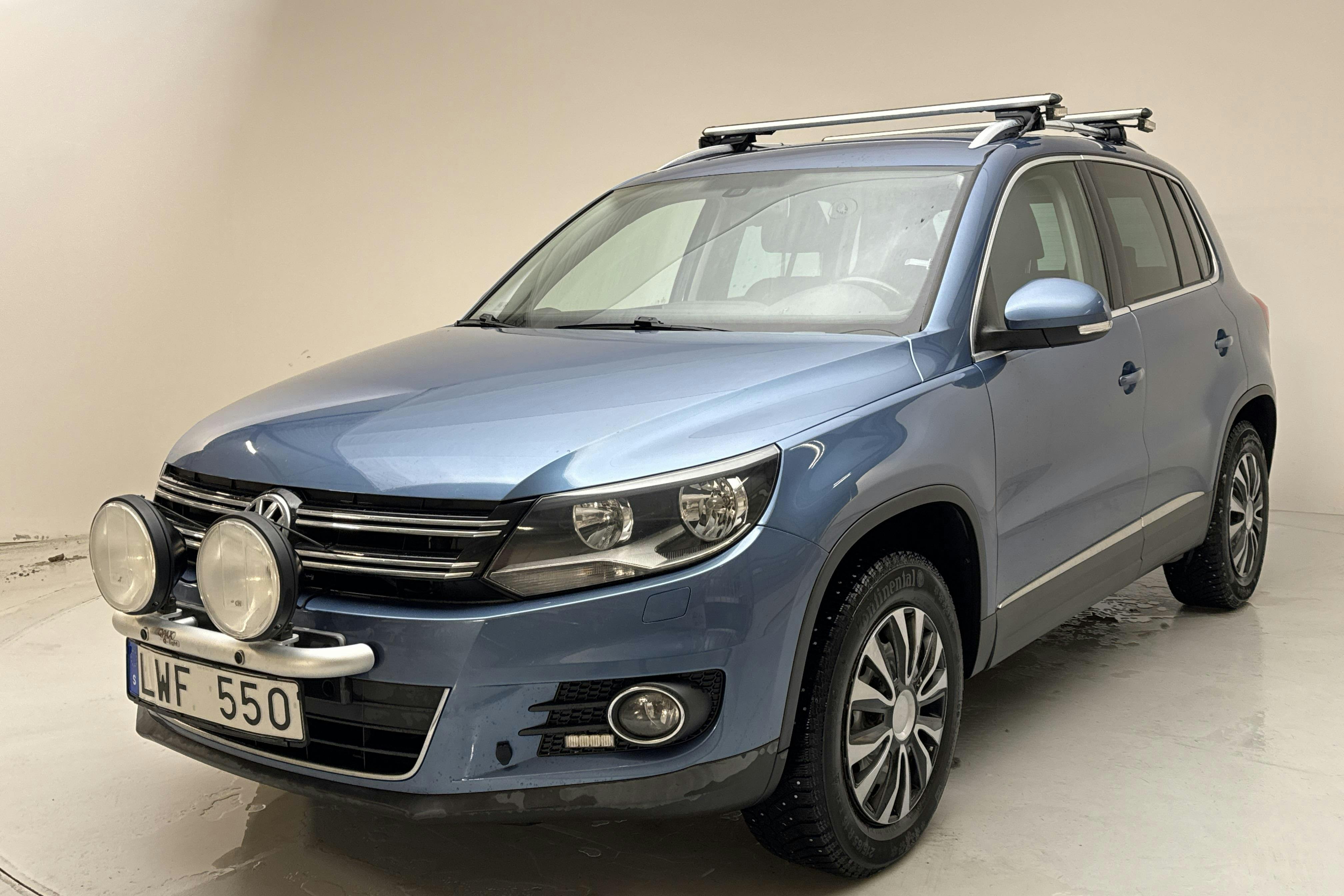 Presentation photo 1 of 13: VW Tiguan 2.0 TDI 4MOTION BlueMotion Technology (140hk) - 152 760 km - Automatic - Light Blue - 2012