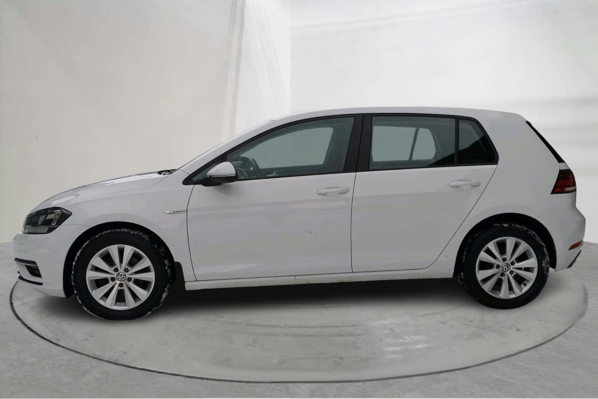 Presentation photo 2 of 15: VW Golf VII 1.4 TGI 5dr (110hk) - 51 280 km - Manual - white - 2018