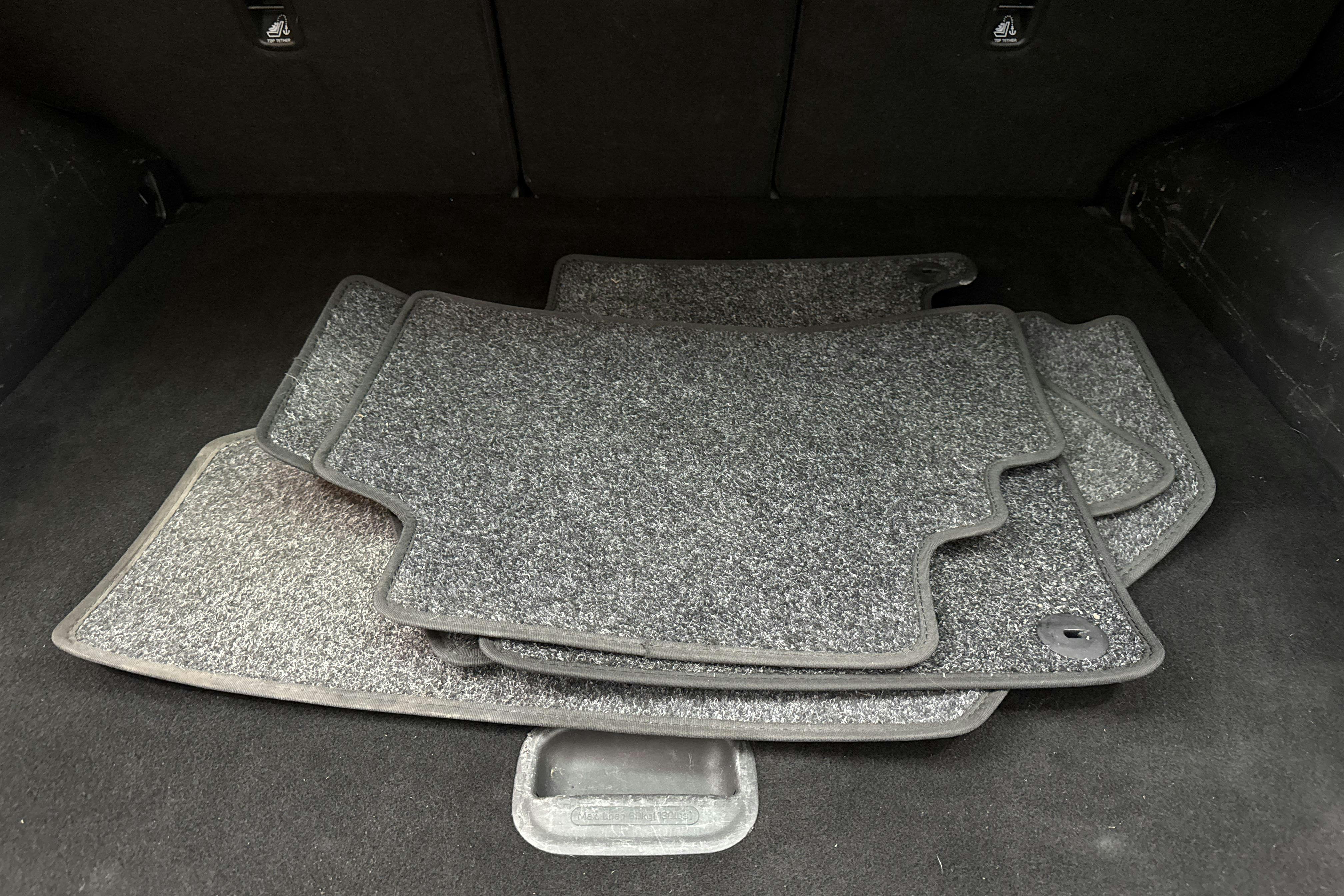 Presentationsfoto 21 av 21: KIA Sportage PHEV AWD (265hk) - 8 725 mil - Automat - grå - 2023