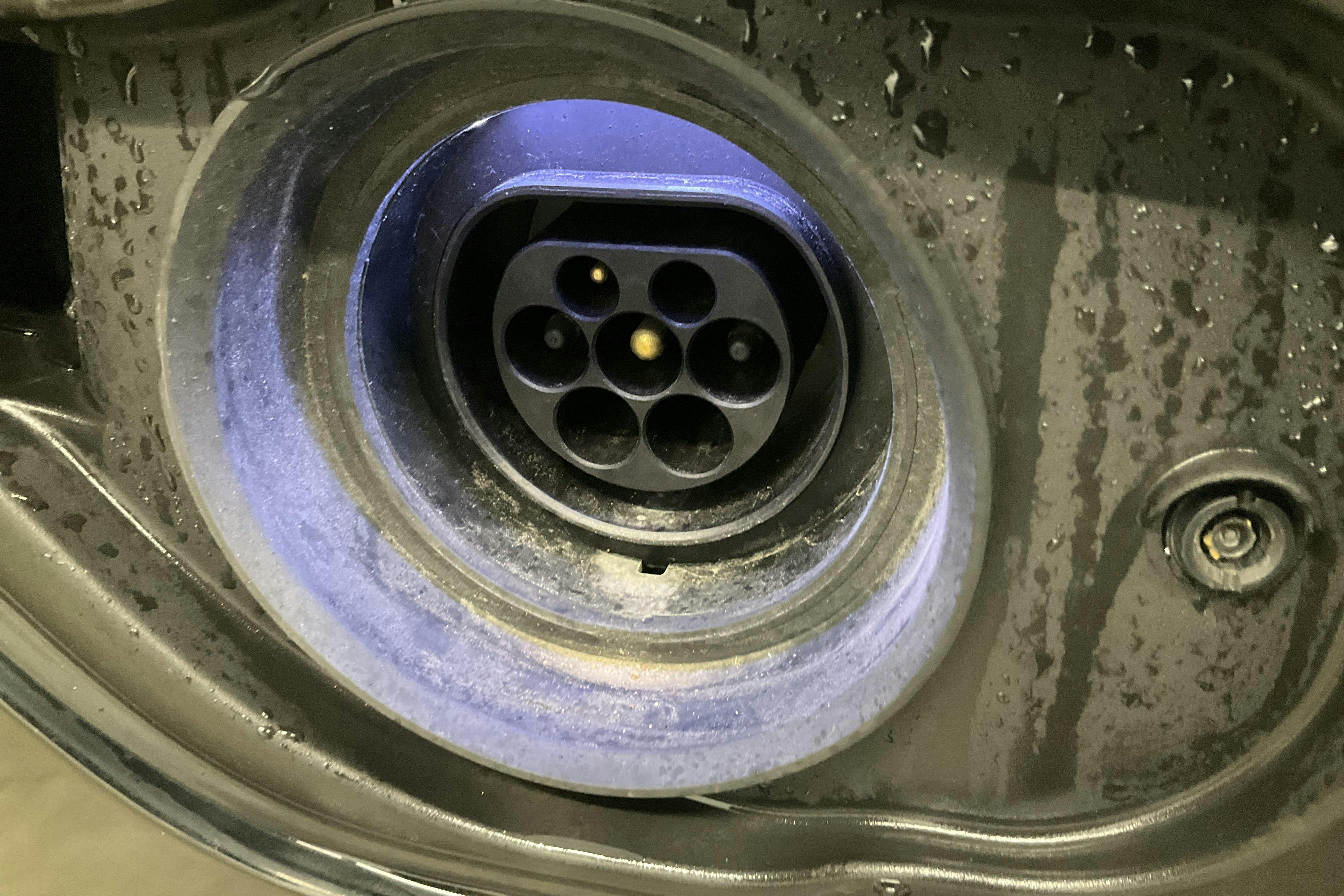 Esitlusfoto 18 aadressil 18: Volvo V60 T6 AWD Recharge (350hk) - 83 780 km - Automaatne - must - 2023