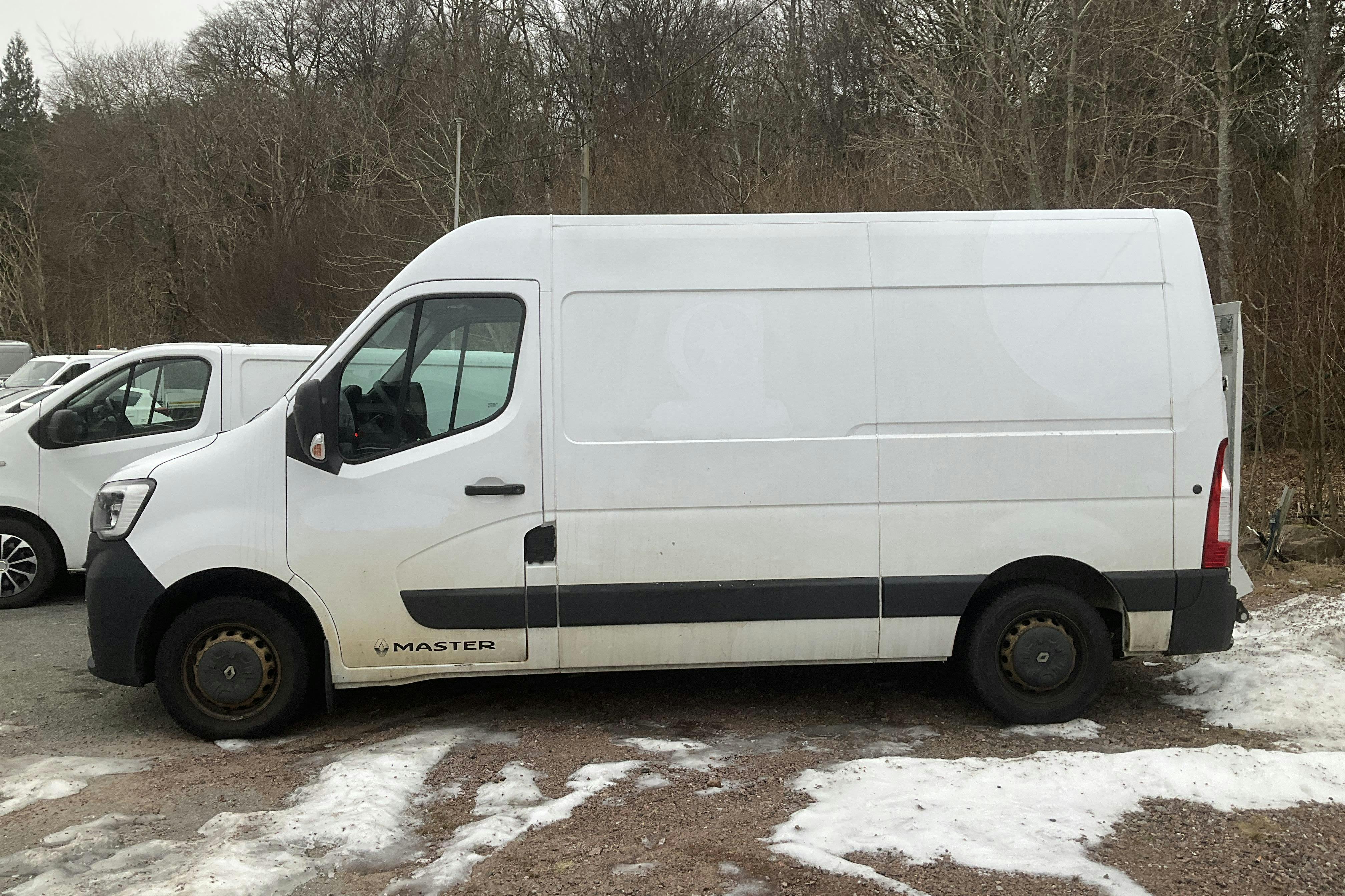 Presentation photo 2 of 11: Renault Master 2.3 dCi FAP 2WD (150hk) - 86 150 km - Manual - white - 2020
