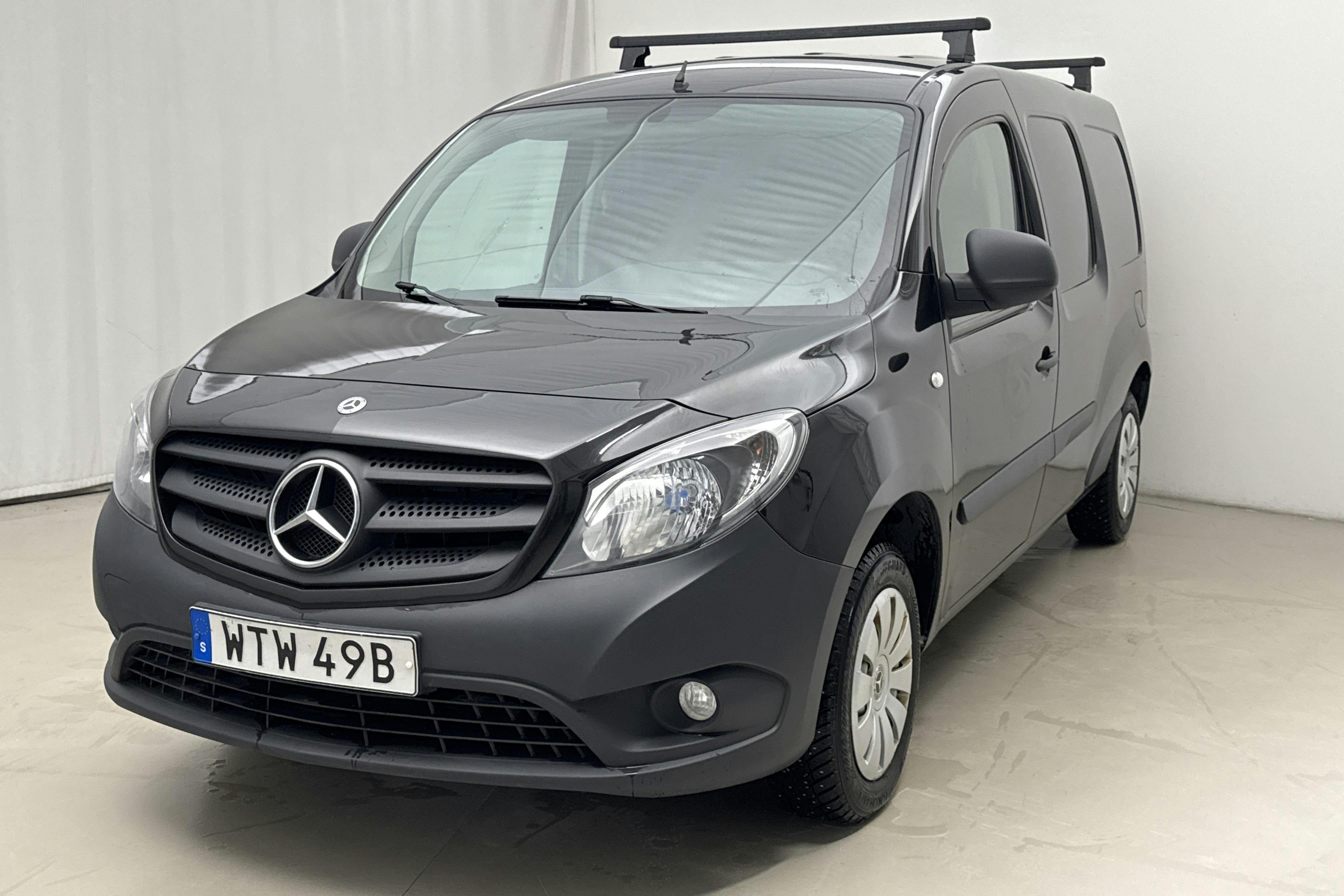 Presentation photo 1 of 13: Mercedes Citan 109 1.5 CDI (95hk) - 134 930 km - Manual - black - 2020