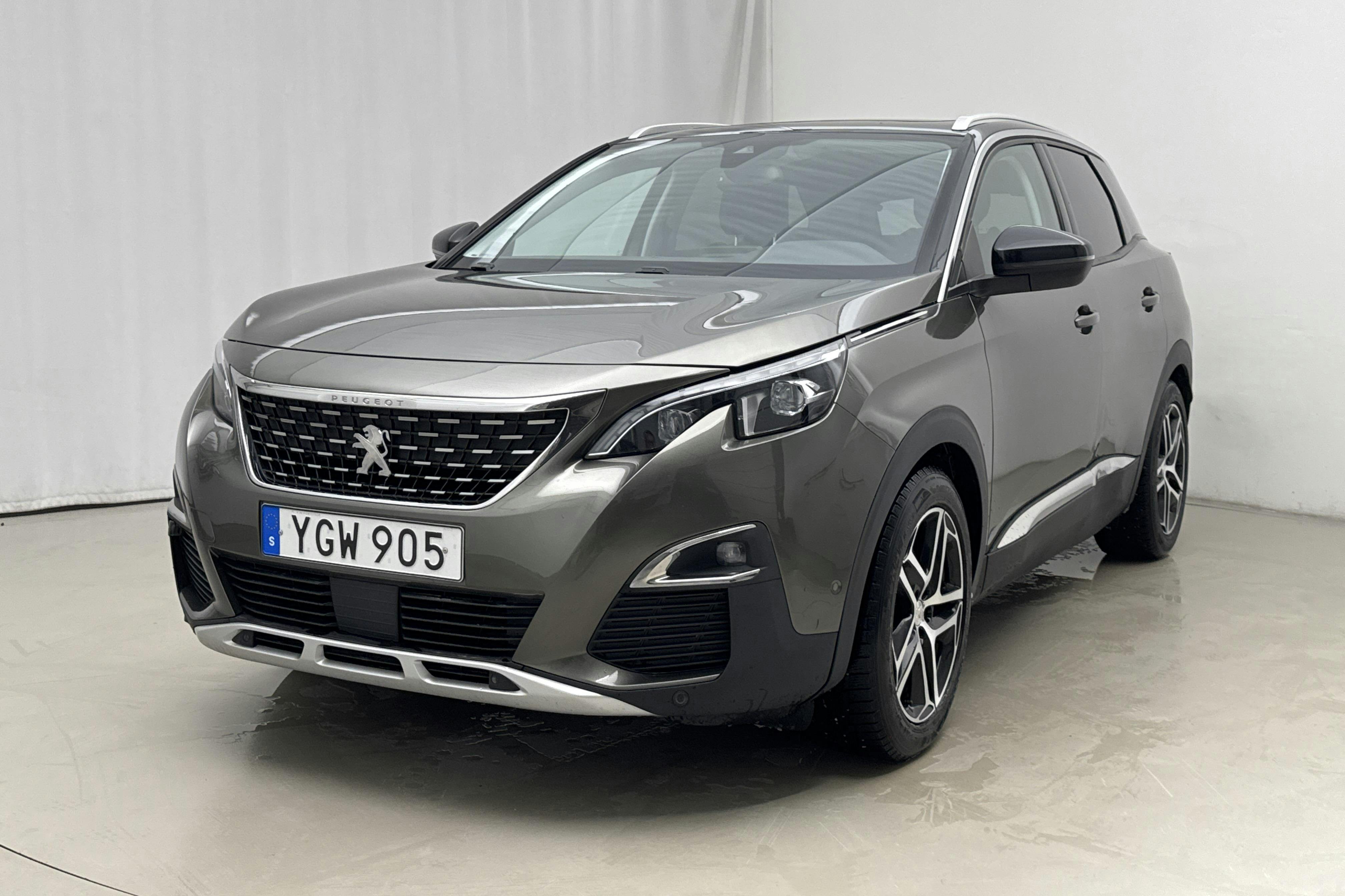 Presentation photo 1 of 19: Peugeot 3008 1.6 BlueHDi (120hk) - 188 870 km - Automatic - Dark Grey - 2017