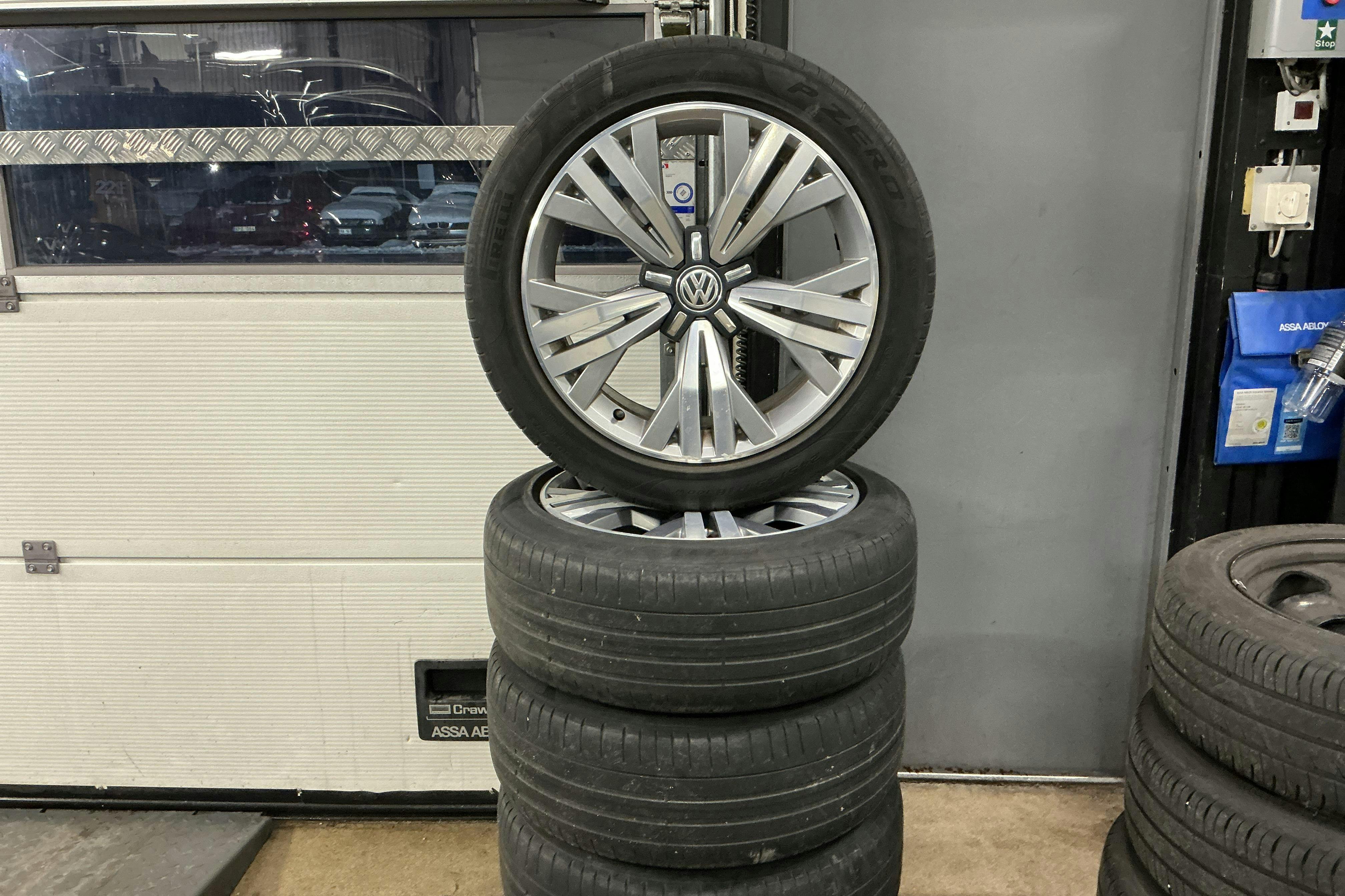 Presentationsfoto 17 av 17: VW Passat Alltrack 2.0 TDI 4MOTION (190hk) - 19 464 mil - Automat - Dark Brown - 2017