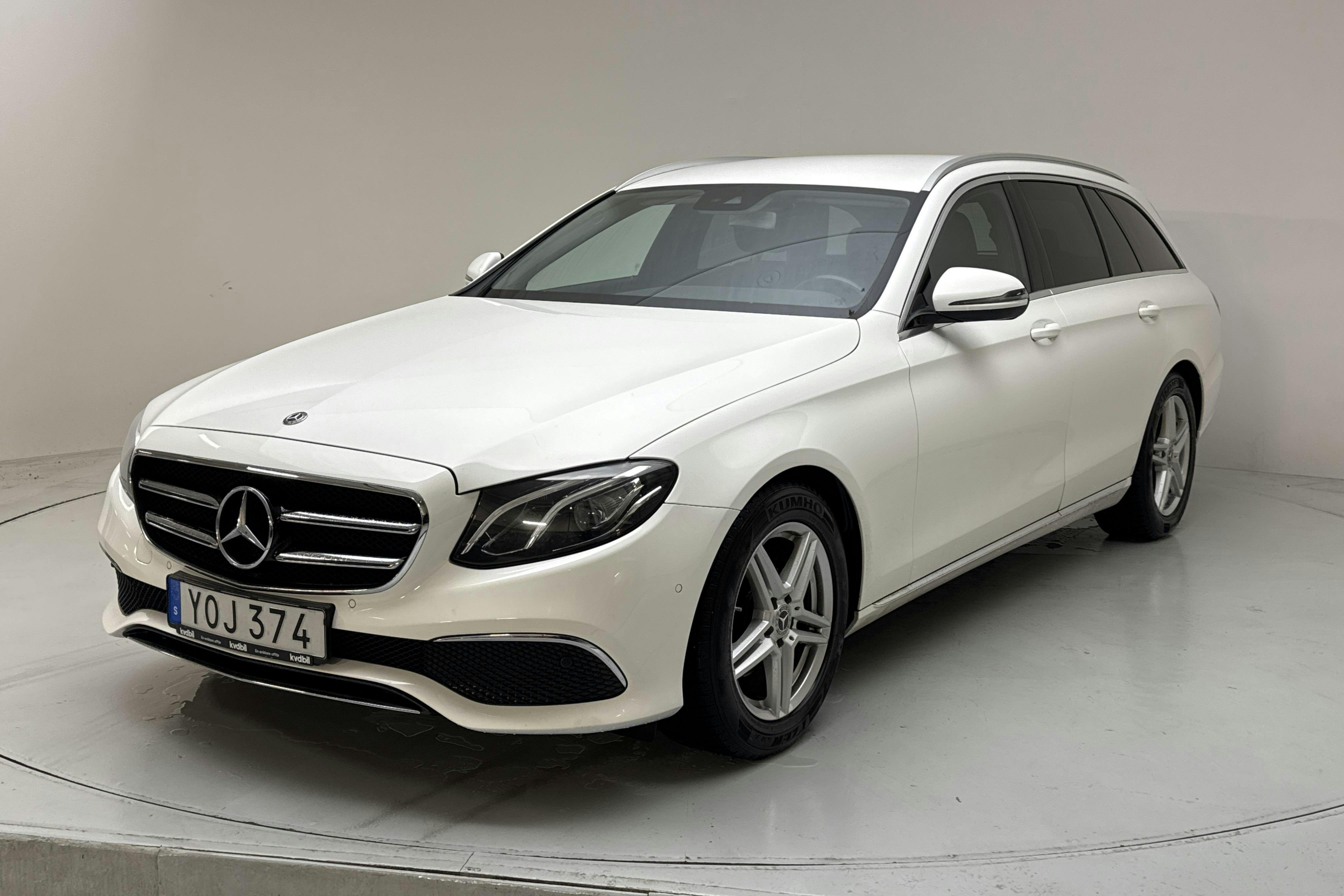 Presentationsfoto 1 av 16: Mercedes E 200 d Kombi S213 (150hk) - 13 300 mil - Automat - vit - 2018