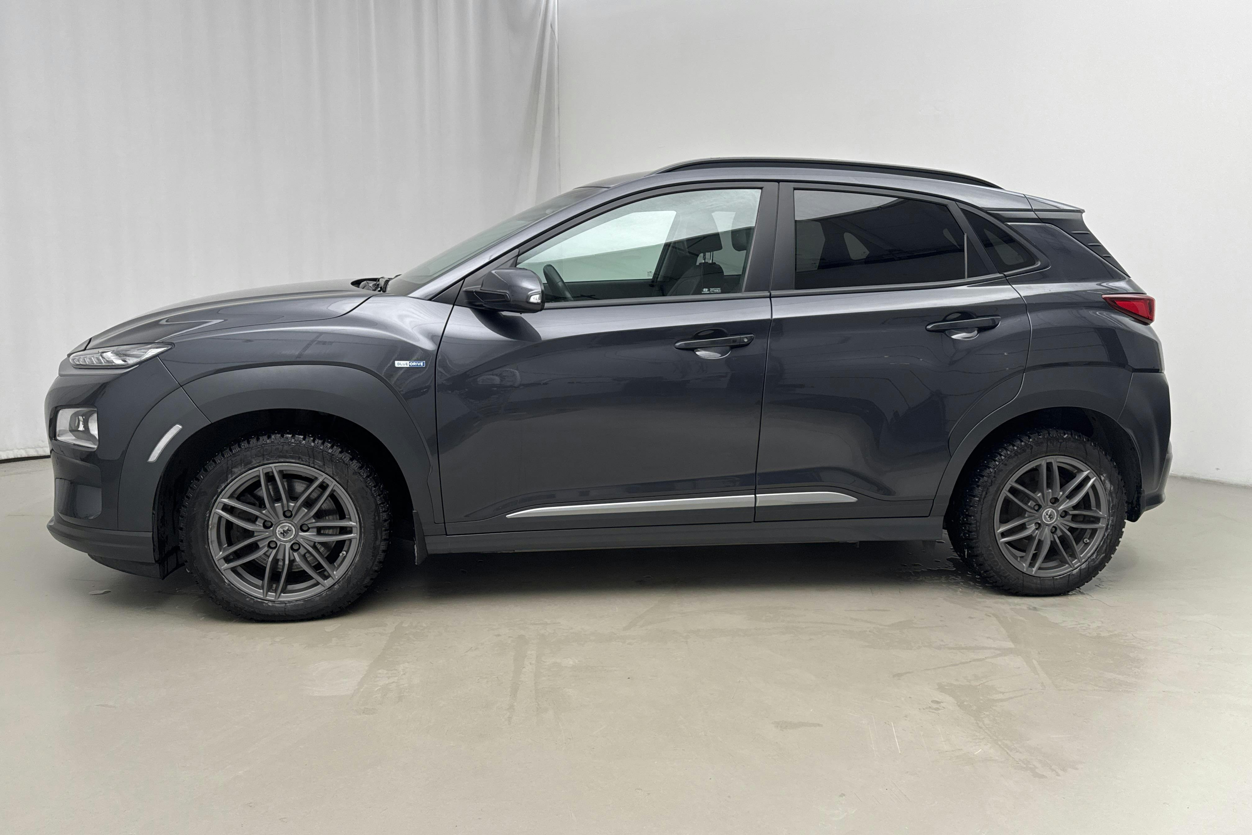 Presentation photo 2 of 21: Hyundai Kona Electric Long Range 64kWh (204hk) - 68 850 km - Automatic - gray - 2020